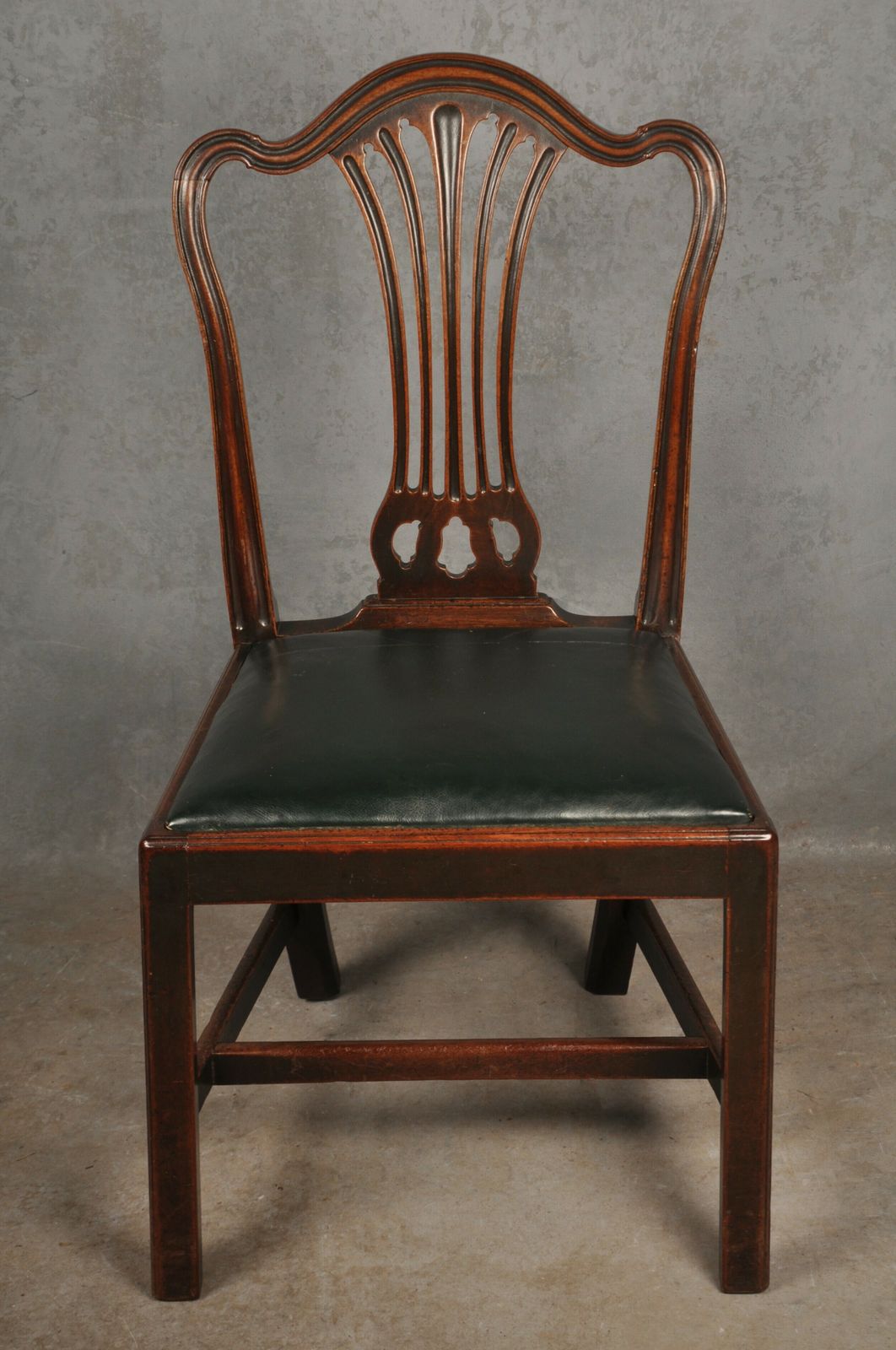 Set Of Eight 18th Century Mahogany Hepplewhite Chairs photo Furniture