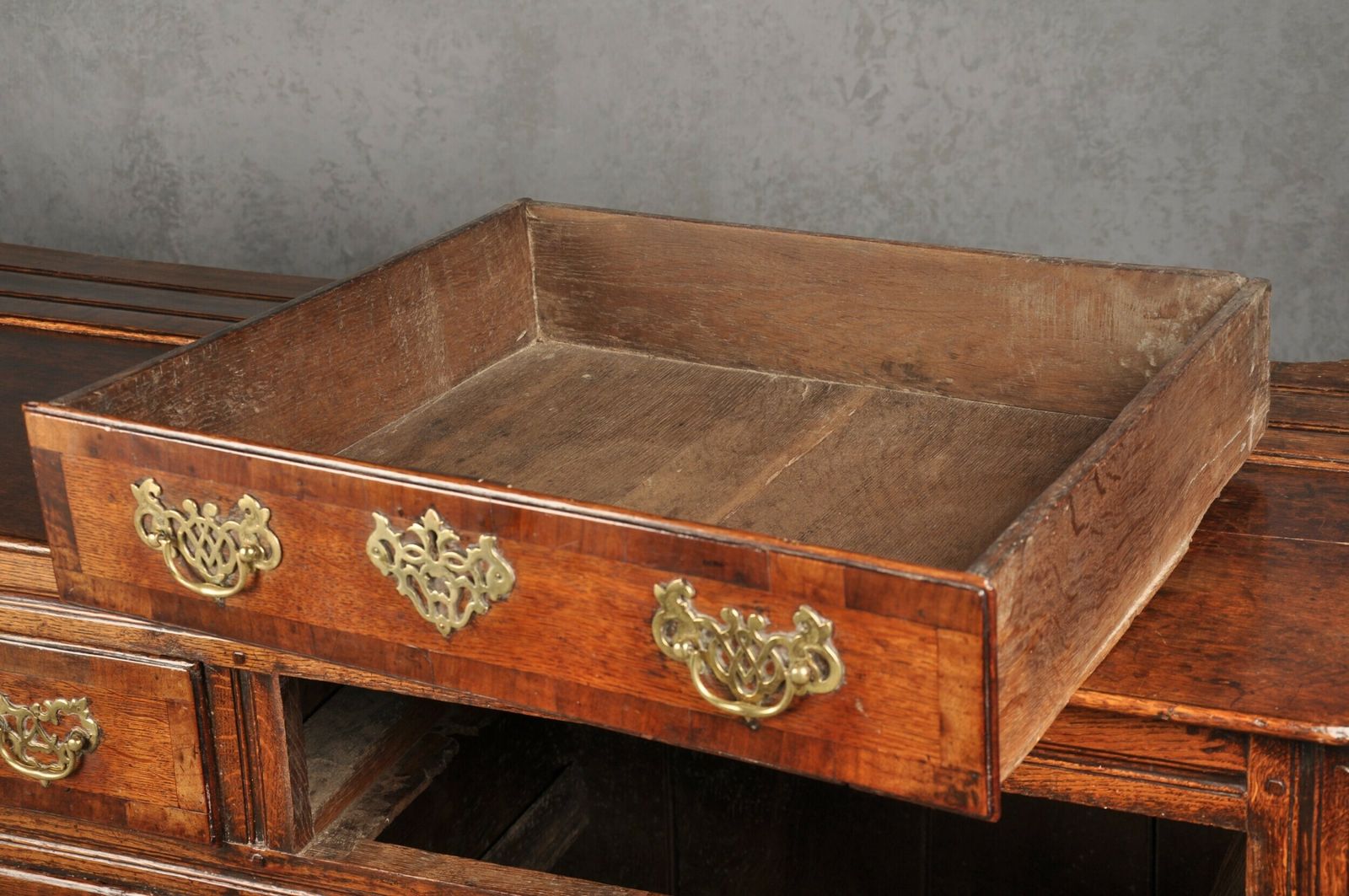 photo buy Early 18th Century Oak Dresser