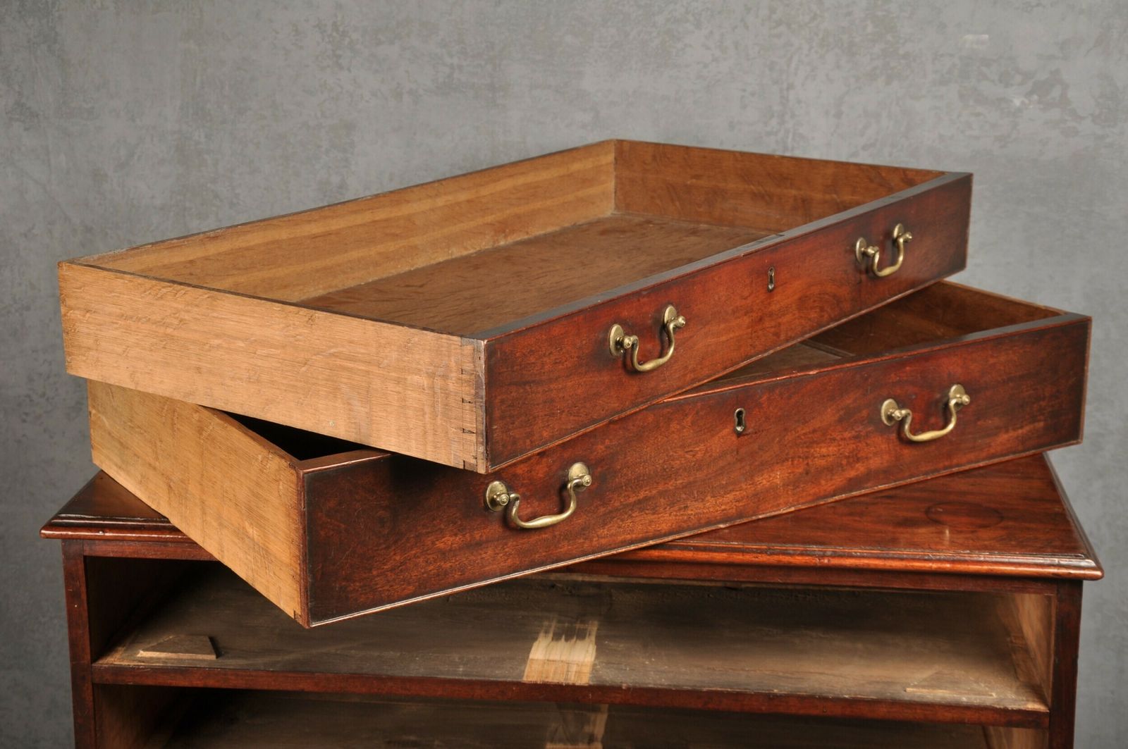 Fine 18th Century Mahogany Chest Of Drawers photo vinterior