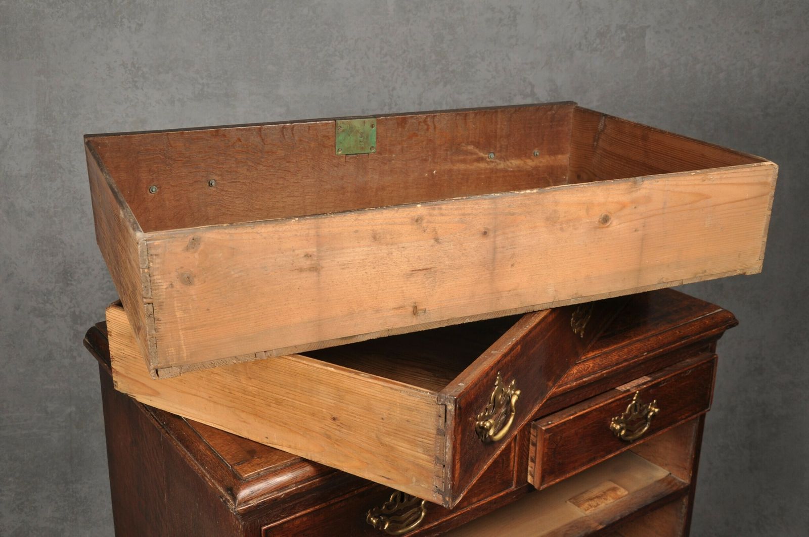 photo furniture 18th Century Inlaid Oak Chest Of Drawers