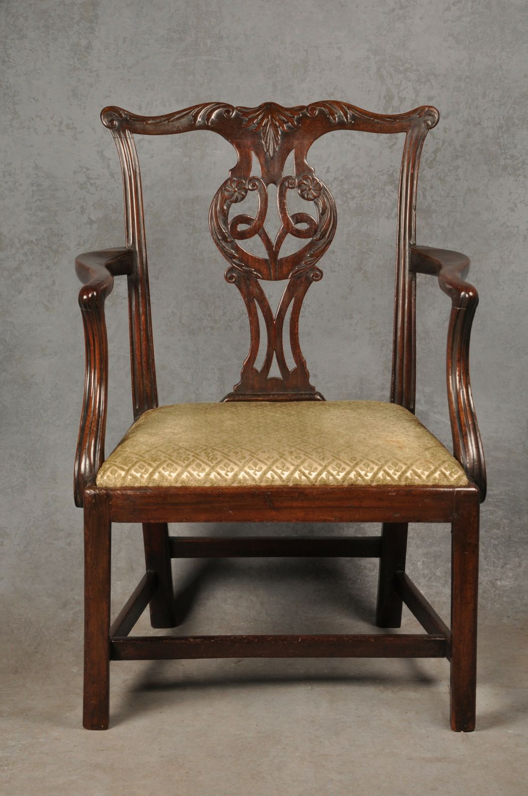 18th Century Mahogany Chippendale Armchair photo furniture