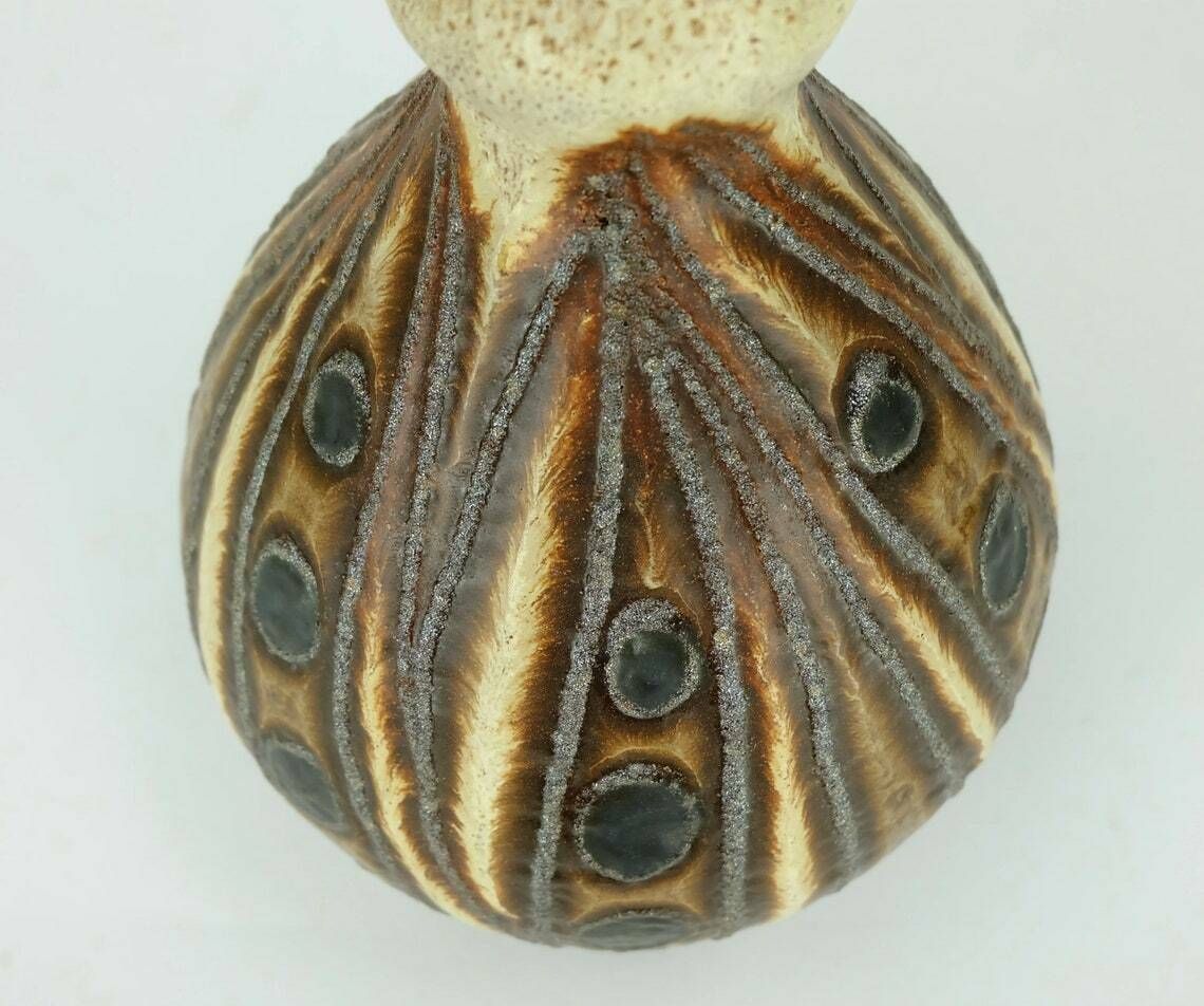 Mid Century Vase Bay Keramik Model 610 25 Fat Lava Circle And Wave Pattern Beige Brown 1970s photo for sale