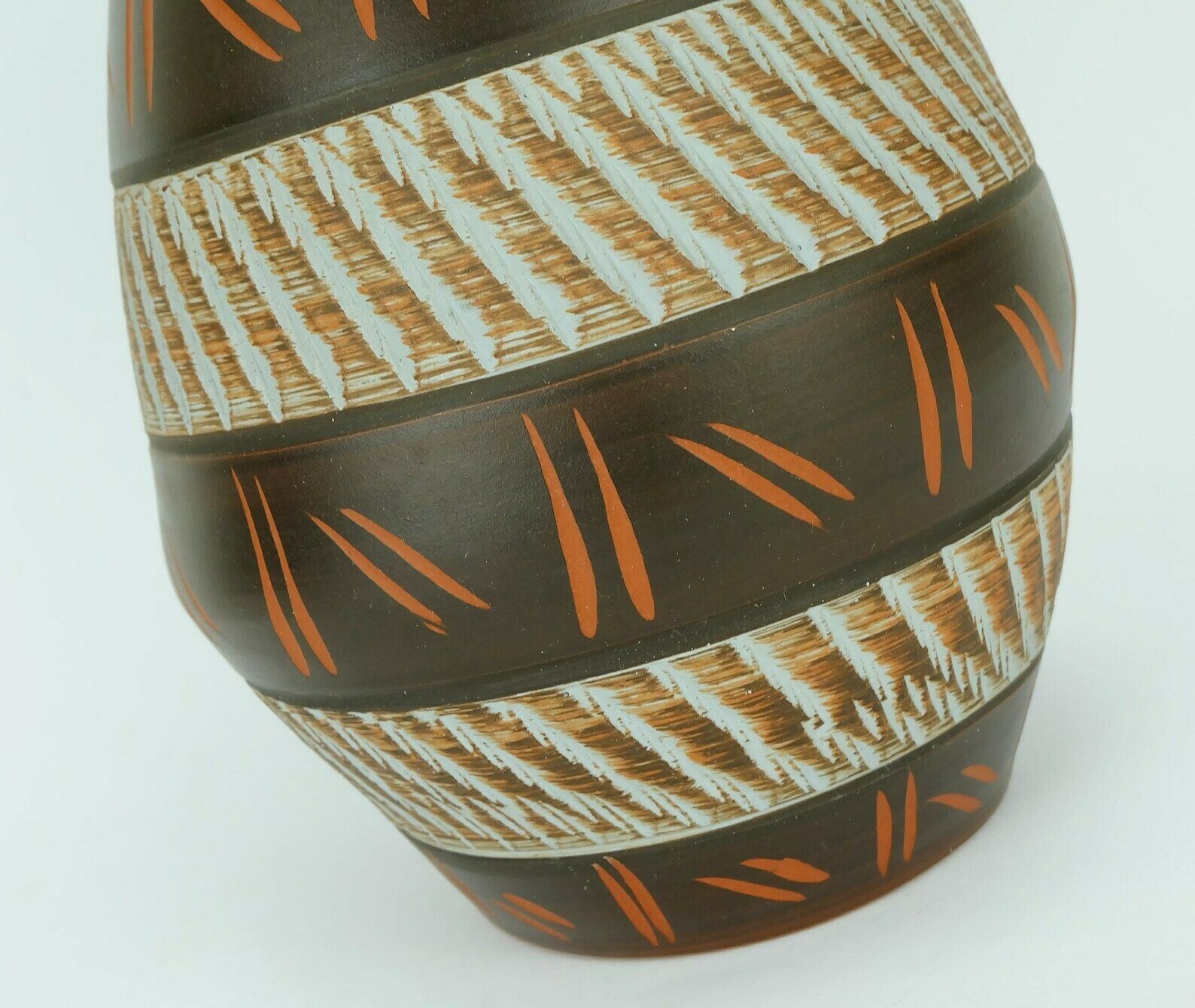 1950's Akru Keramik Mid Century Vase Sgraffito Decor Model 10 30 photo 73.3915