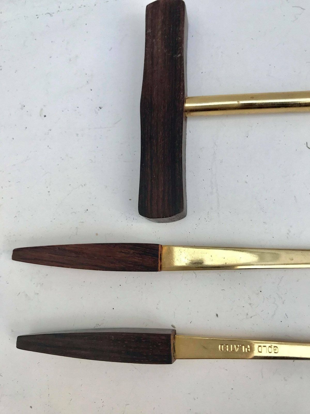 photo for sale Baraccessoires – 4-delige barset | Goudkleurig barware | Kurkentrekker, flesopener, blikopener, olijfvork, cocktaillepel | Cadeau voor bartender