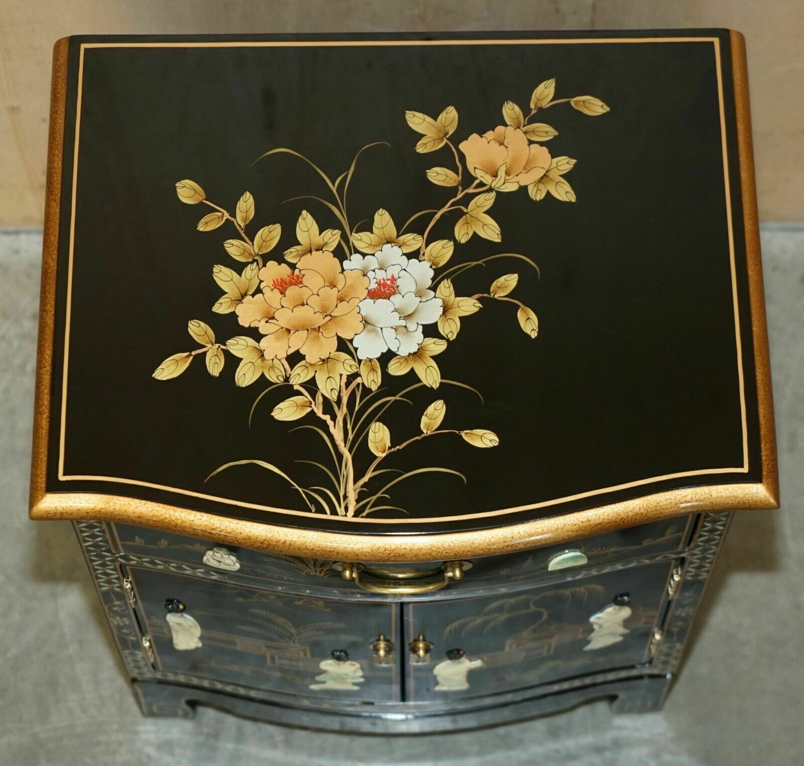 photo vinterior Decorative Chinese Chinoiserie Geisha Girls Lacquer Side Cabinet Soapstone