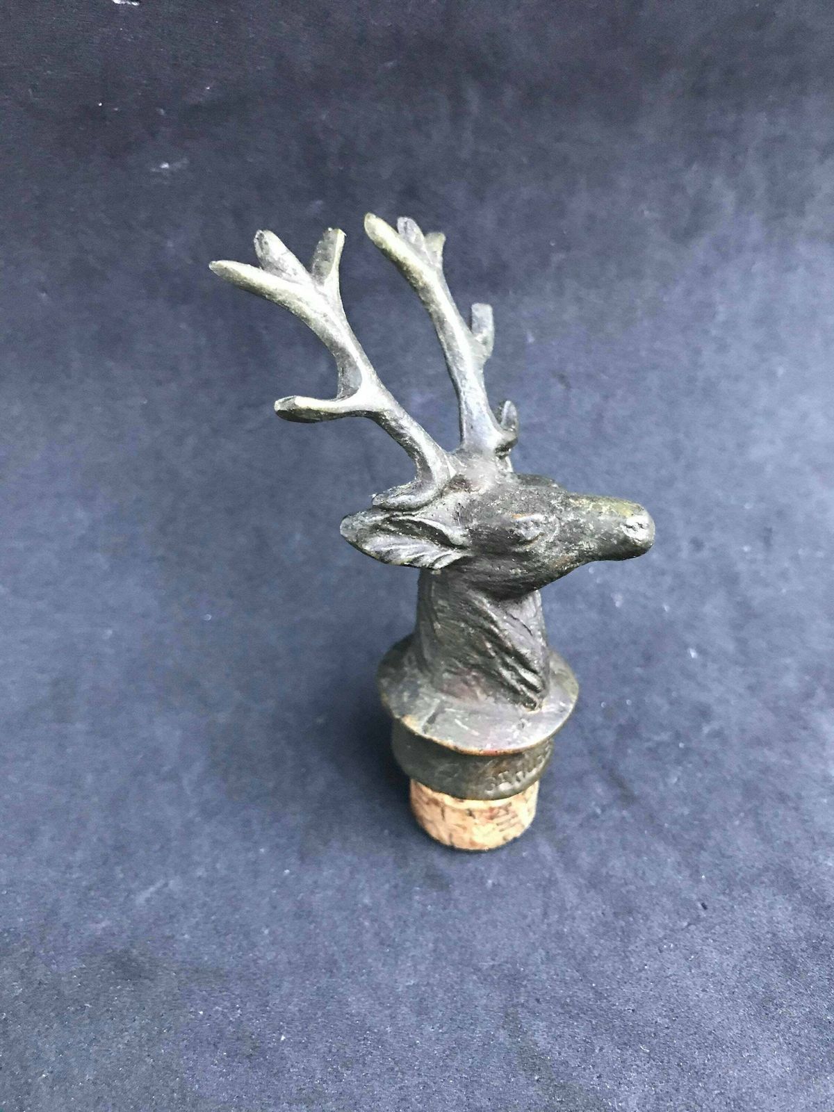 Vintage Saint Hubert Hert Bronzen Flessenstopper – Messing, Jacht, Tafeldecoratie, Wijnstop, Kurkstopper, Jäger Duits photo buy