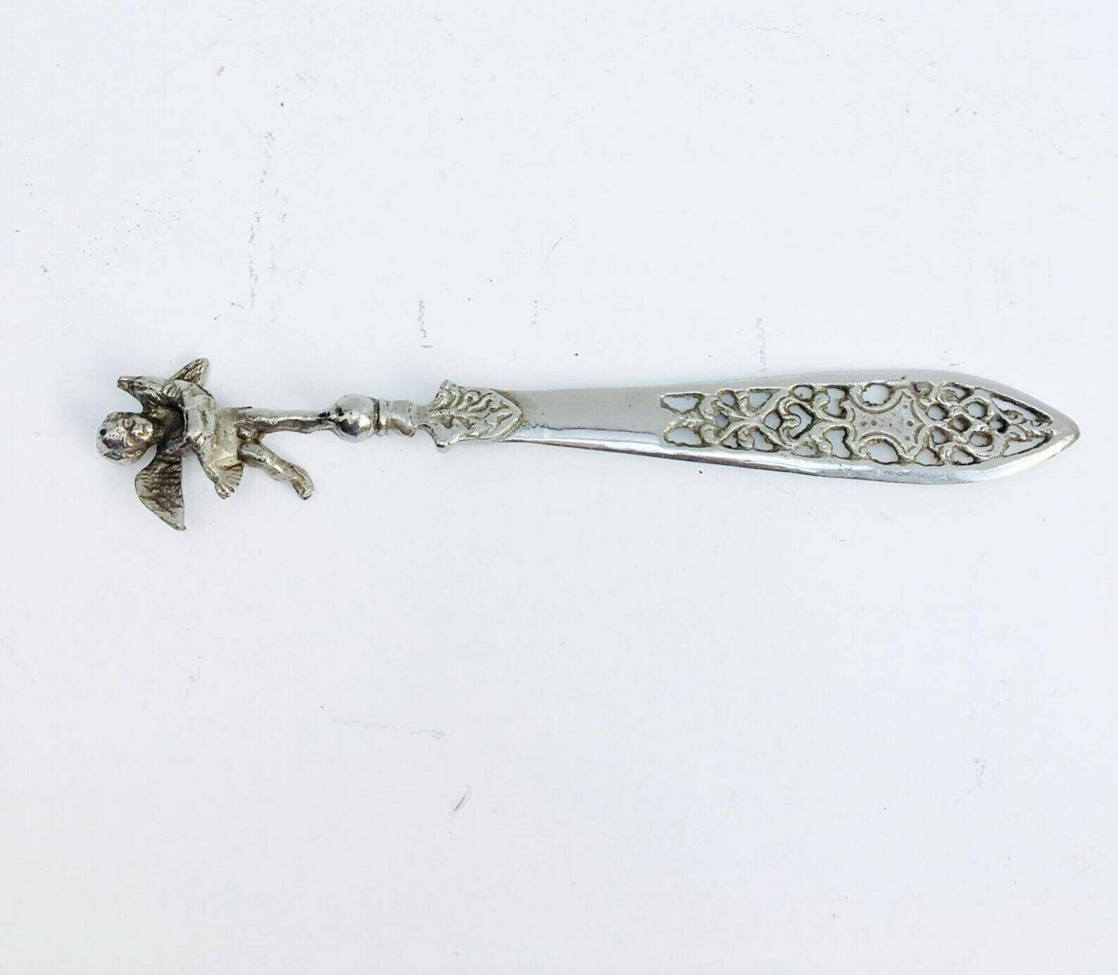 Verzilverde Brievenmeshouder – Gegraveerd Brievenmesje Met Cherub, Metalen Kantoormes, Cadeautip, Vervaardigd In Italië photo for sale