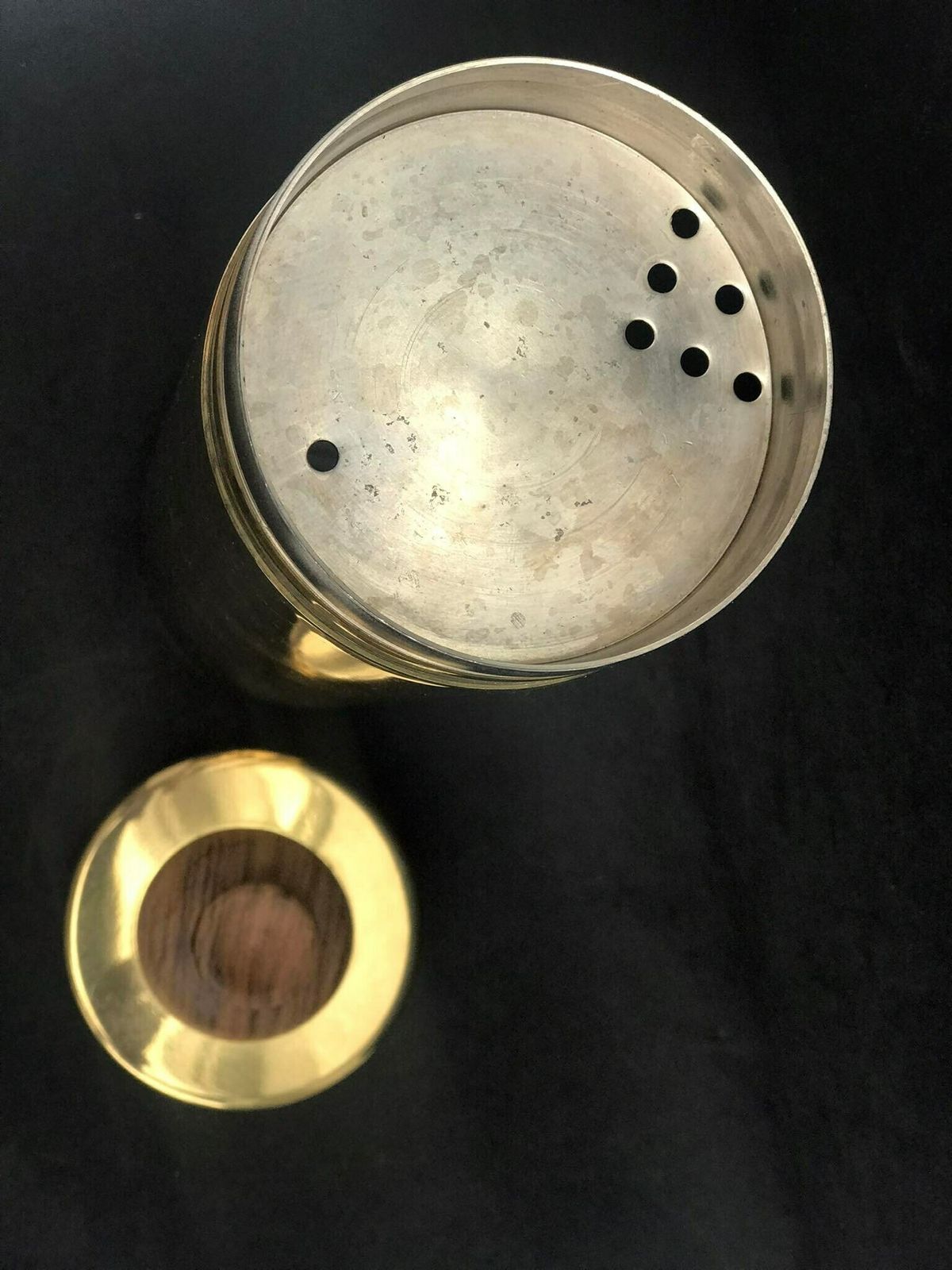 Cocktail Shaker Vintage Tommi Parzinger, Brass Walnut Hollywood Regency Italian Cylinder Brass Made In Italy 1970s Gift Collector photo vintage