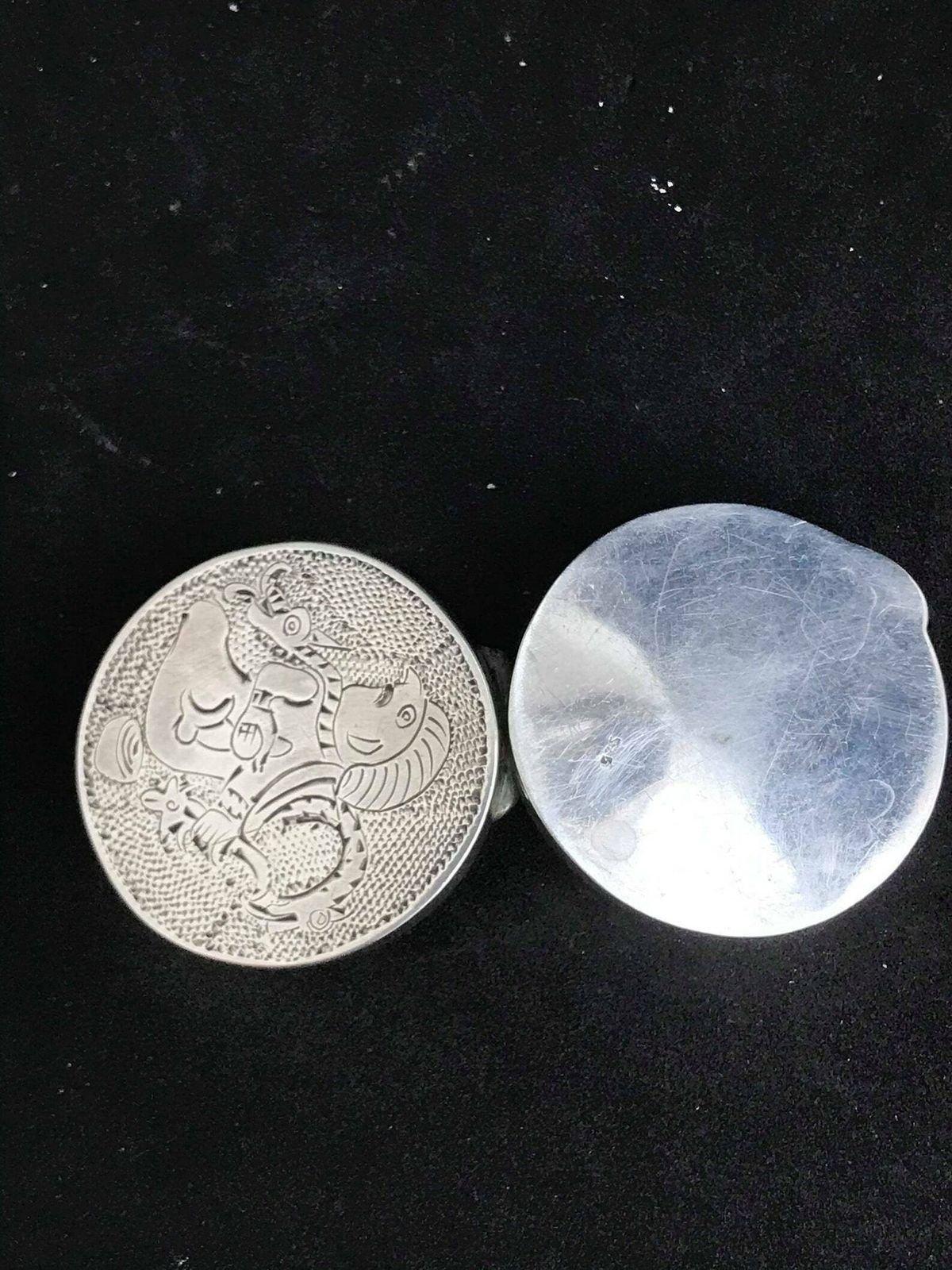 Pill Box Klein Mexicaans Zilver Sterling Zilver 925 Massief Mexicaans Sieradendoosje Rond Zilver Trouwring Doosje Cadeau Voor Haar Cadeau Voor Hem Verzamelaar photo for sale