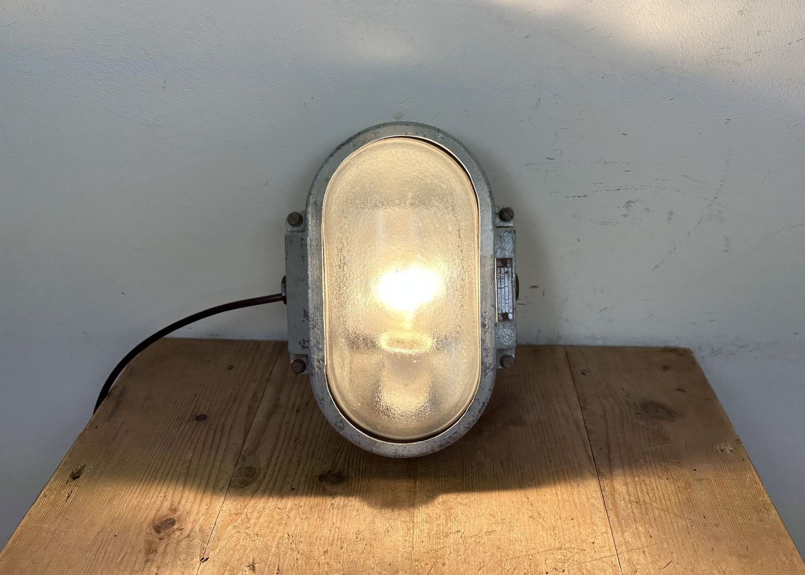 179.0 Industrial Cast Aluminium Wall Light With Frosted Glass From Elektrosvit, 1970s, 7x photo