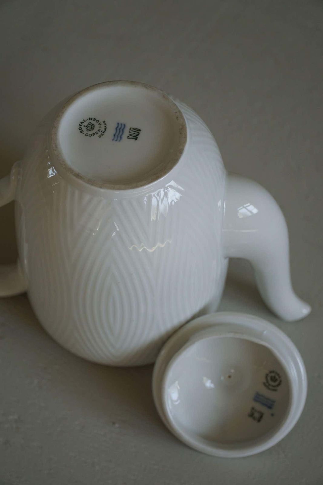 Axel Salto, Service Set In Porcelain From Royal Copenhagen, Midcentury, 1956 photo vintage