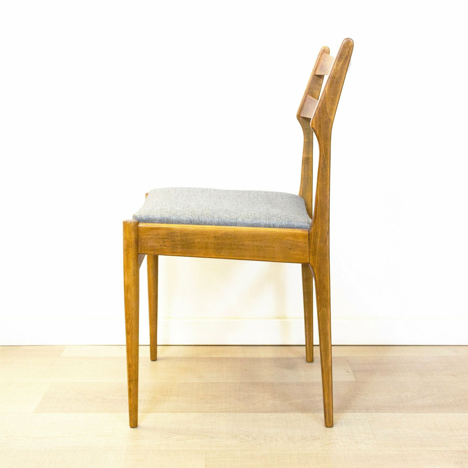 Set Of 6 Vintage Beechwood Chairs, Spain 1960 photo Furniture