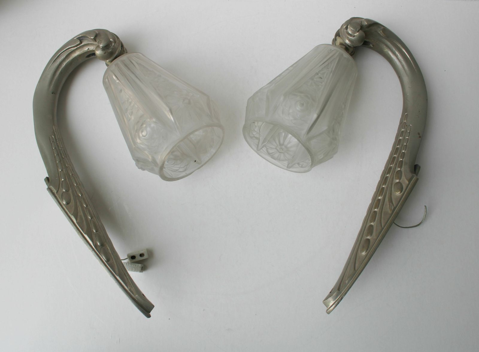 Pair Of French Art Deco Wall Sconces By J Robert Early 20th Century  Bronze, Matted Glass photo vinterior