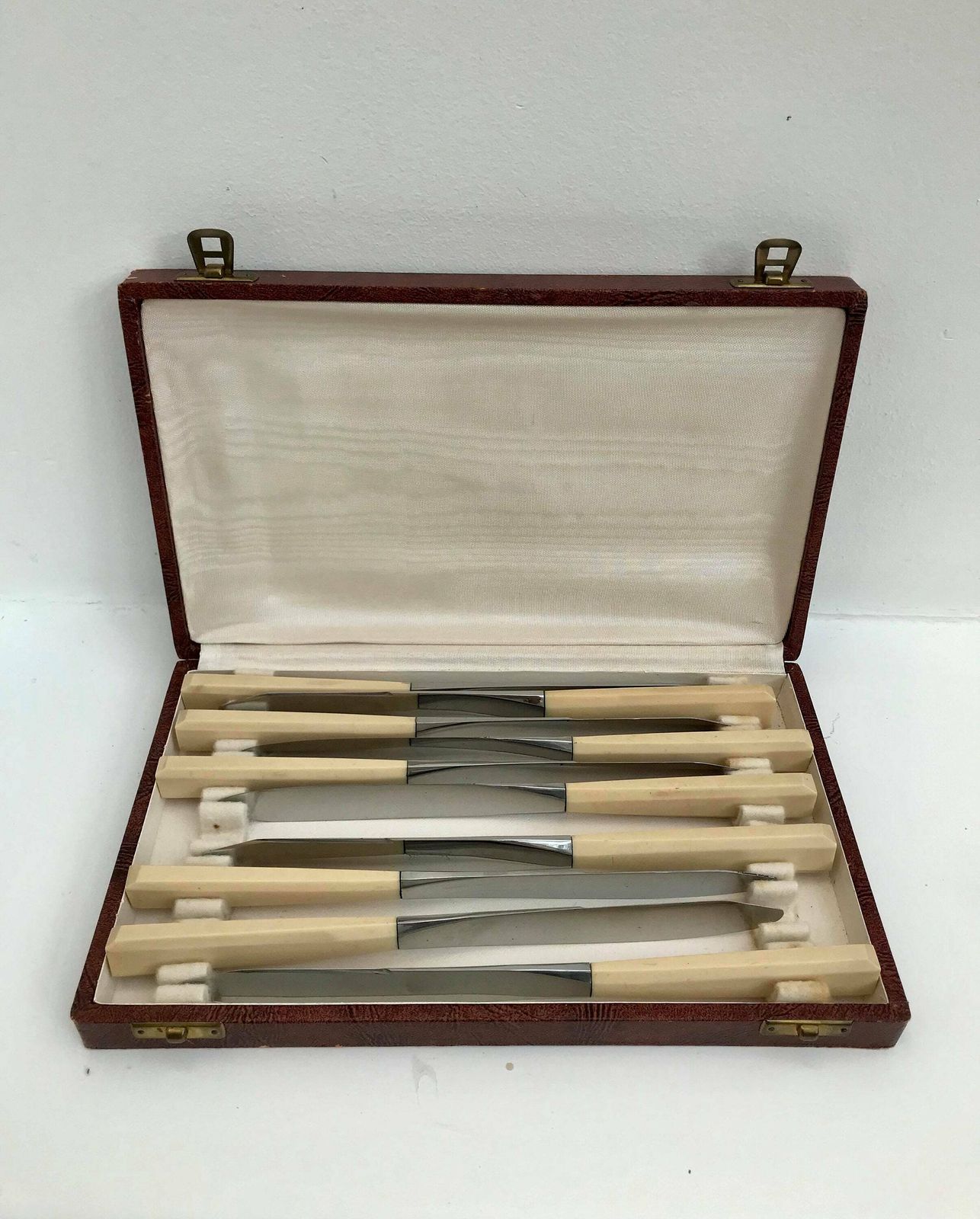 Dinner Knives, Art Deco French Knife Set French Dinner Knife Set, 1930s Flatware, Lunch & Dinner Knives, Boxed Knife Set Stainless Steel photo vinterior