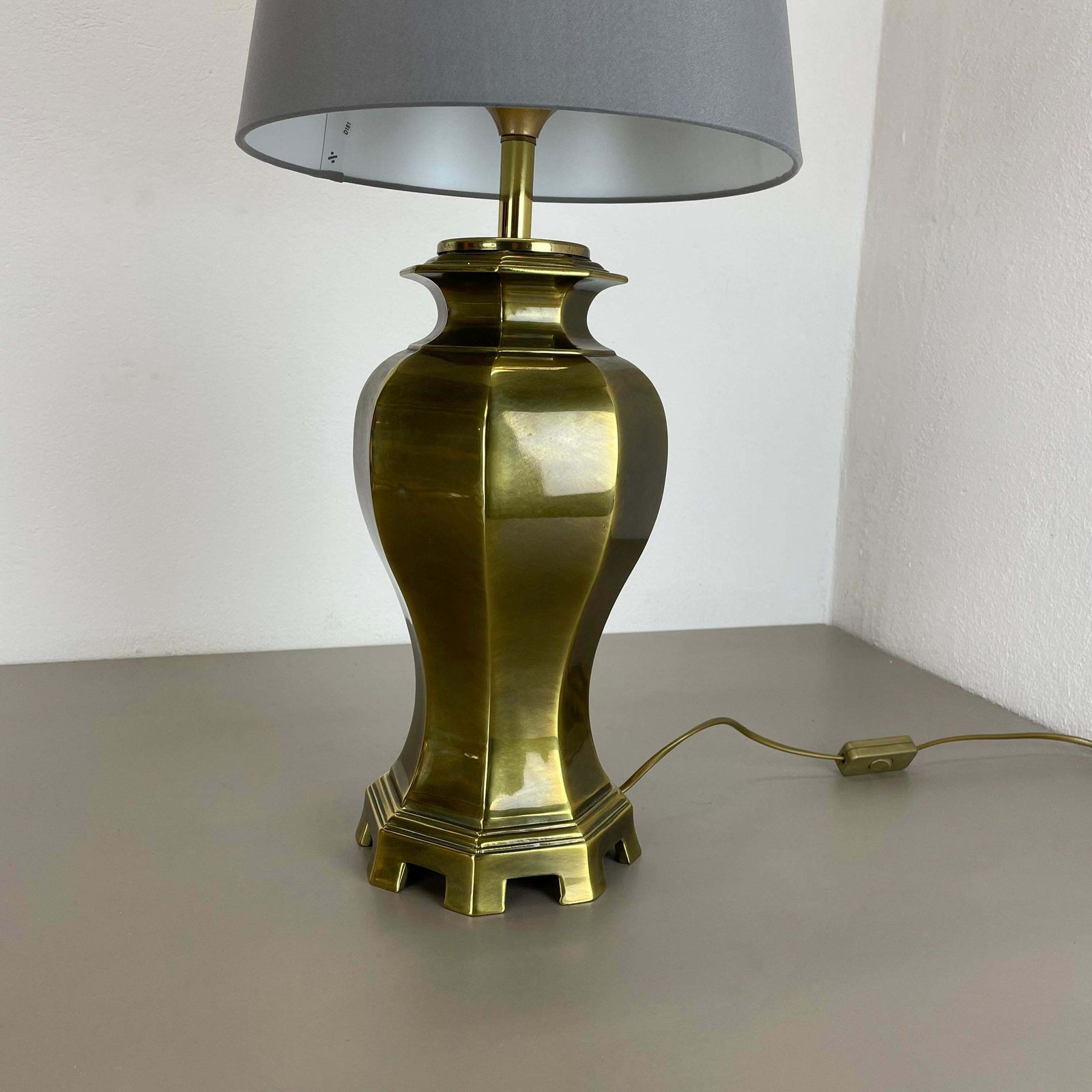 Original Hollywood Regency Stilnovo Style Brass Sputnik Table Light, Italy 1970s photo Lighting