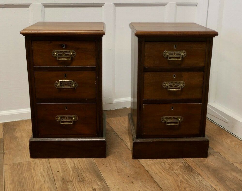 A Pair Of Small 4 Drawer Chest Of Drawers, Night Tables