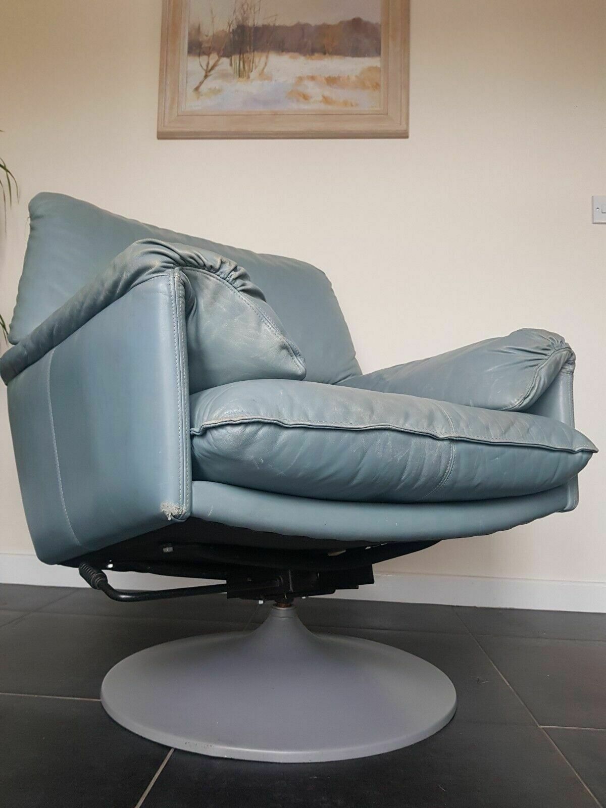 photo for sale Mid Century Leather Swivel Armchair By Alex Hentoven For Leolux