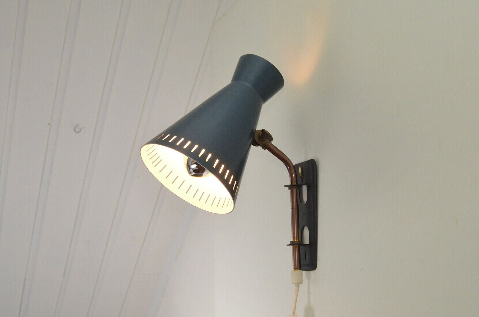 photo for sale Vintage Scandinavian Modernist Diabolo Metal Wall Lamp By Gnosjö Konstsmide, Sweden 1960s