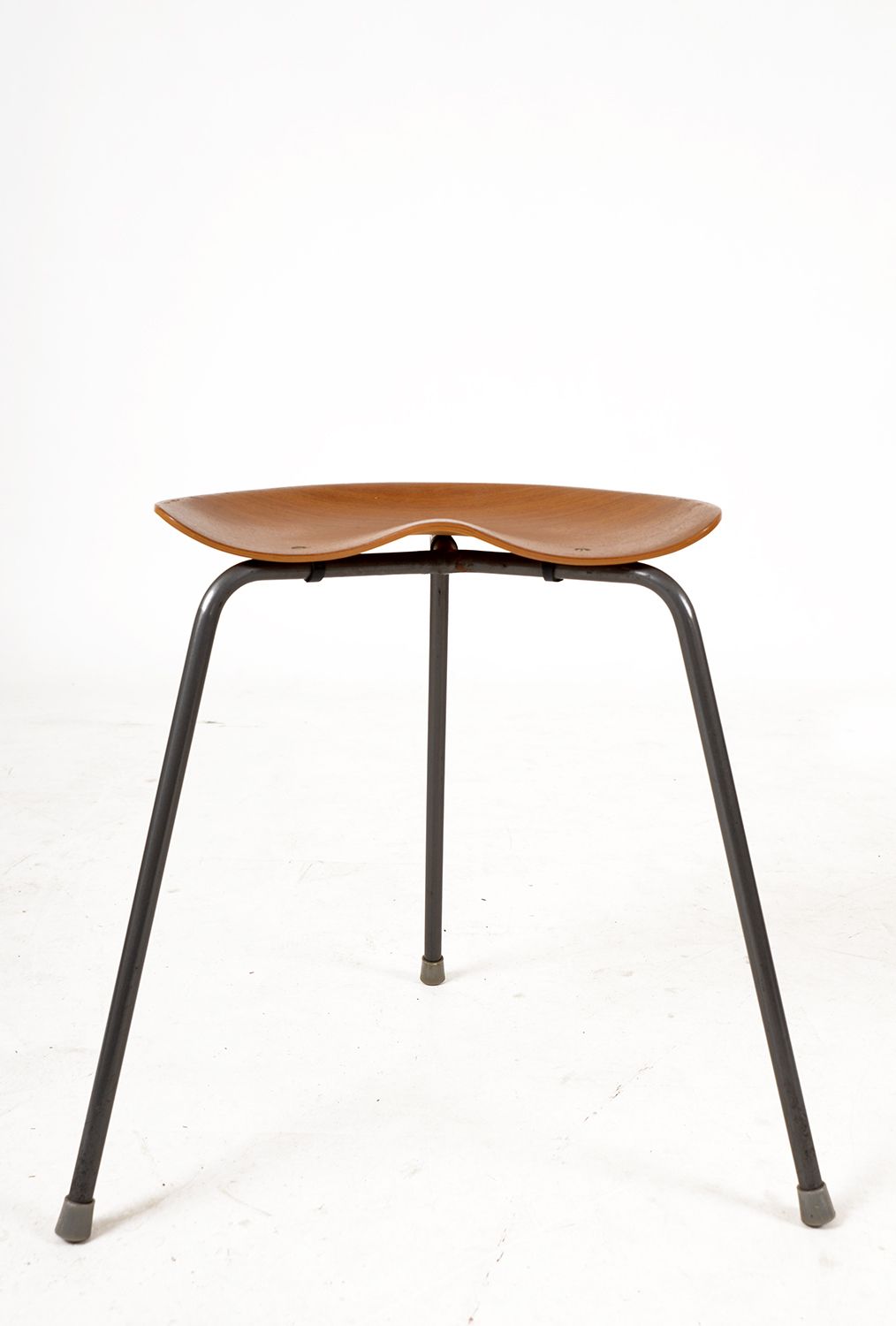 1960s Curved 3 Legged Teak Plywood Stool By Astor Glibstrup For Frederikssund Mobelfabrik, Denmark photo furniture
