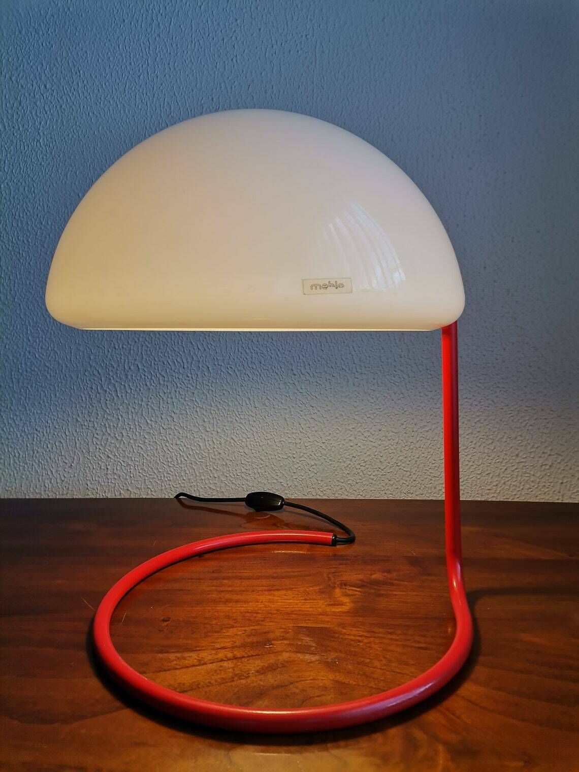 Guzzini Conchiglia Table Lamp In Red And White / 60s Italian Design By Buttura And Massoni / Made By Meblo Yugoslavia / Mcm photo buy