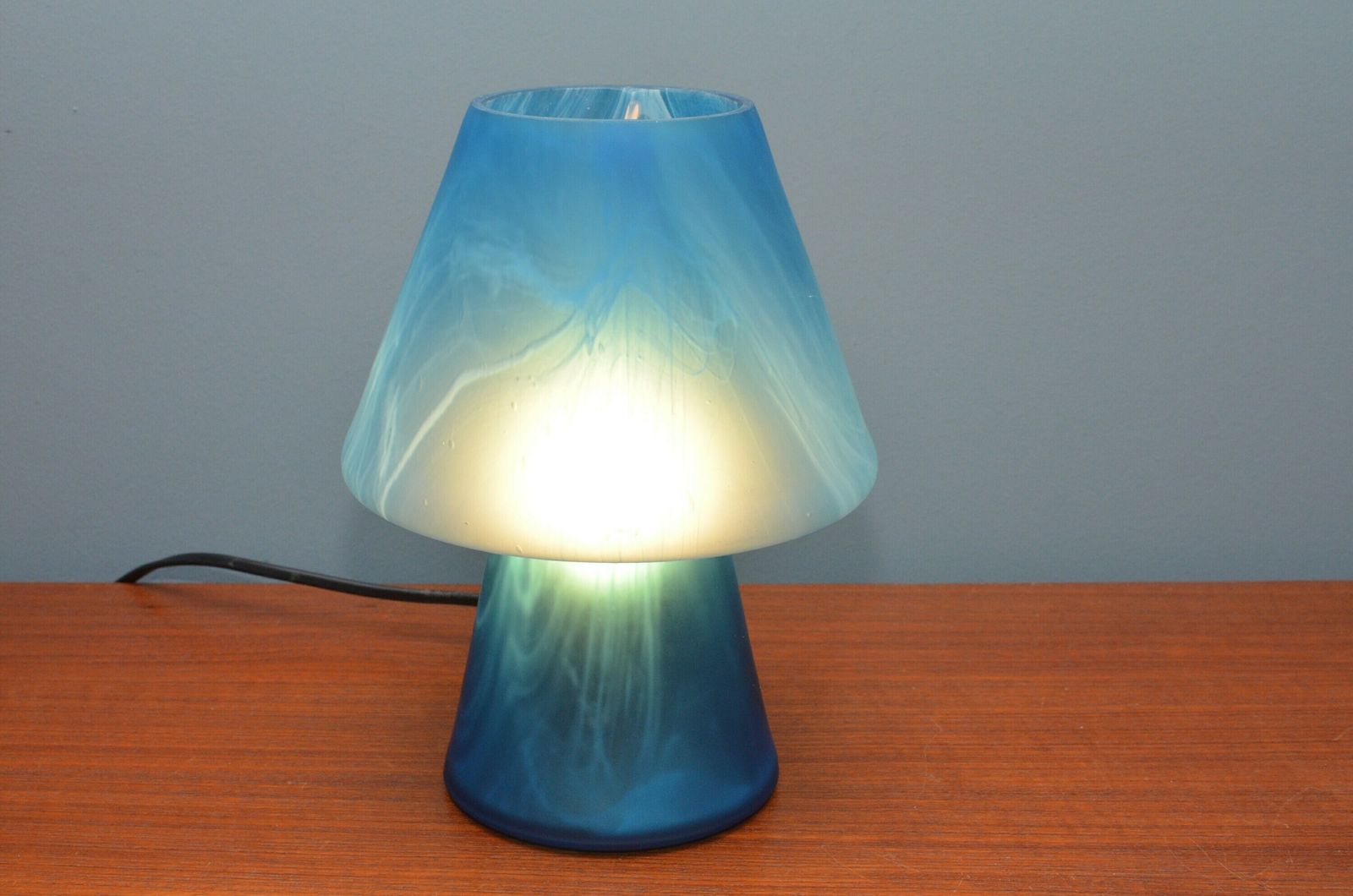 photo for sale Vintage Murano Swirled Glass Mushroom Table Lamp, Italy 1980s