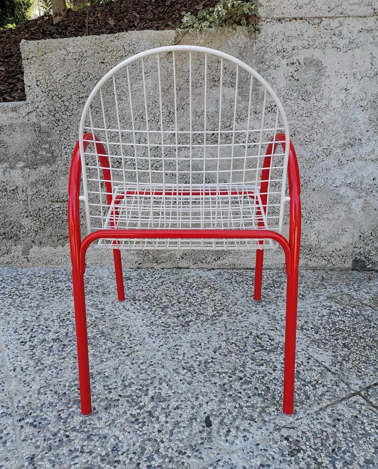 1 Of 4 Red & White Metal Garden Chairs / Pop Art Memphis Design / Memphis Style Chair / 70s Yugoslavia photo 268.0