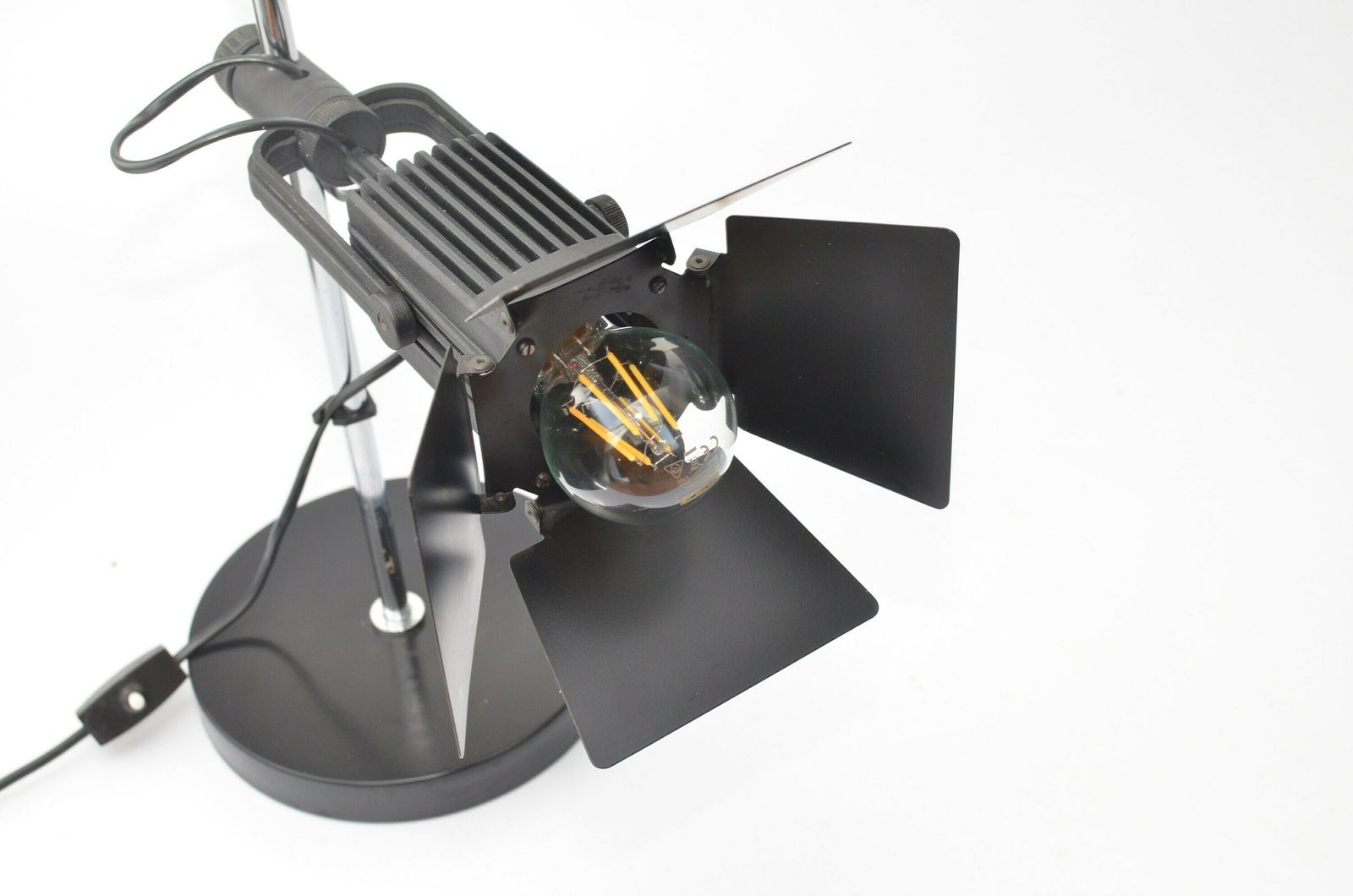 photo furniture Rare Large Desk Lamp In The Shape Of A Movie Light By Roger Tallon For Hustadt Leuchten Germany 1970s