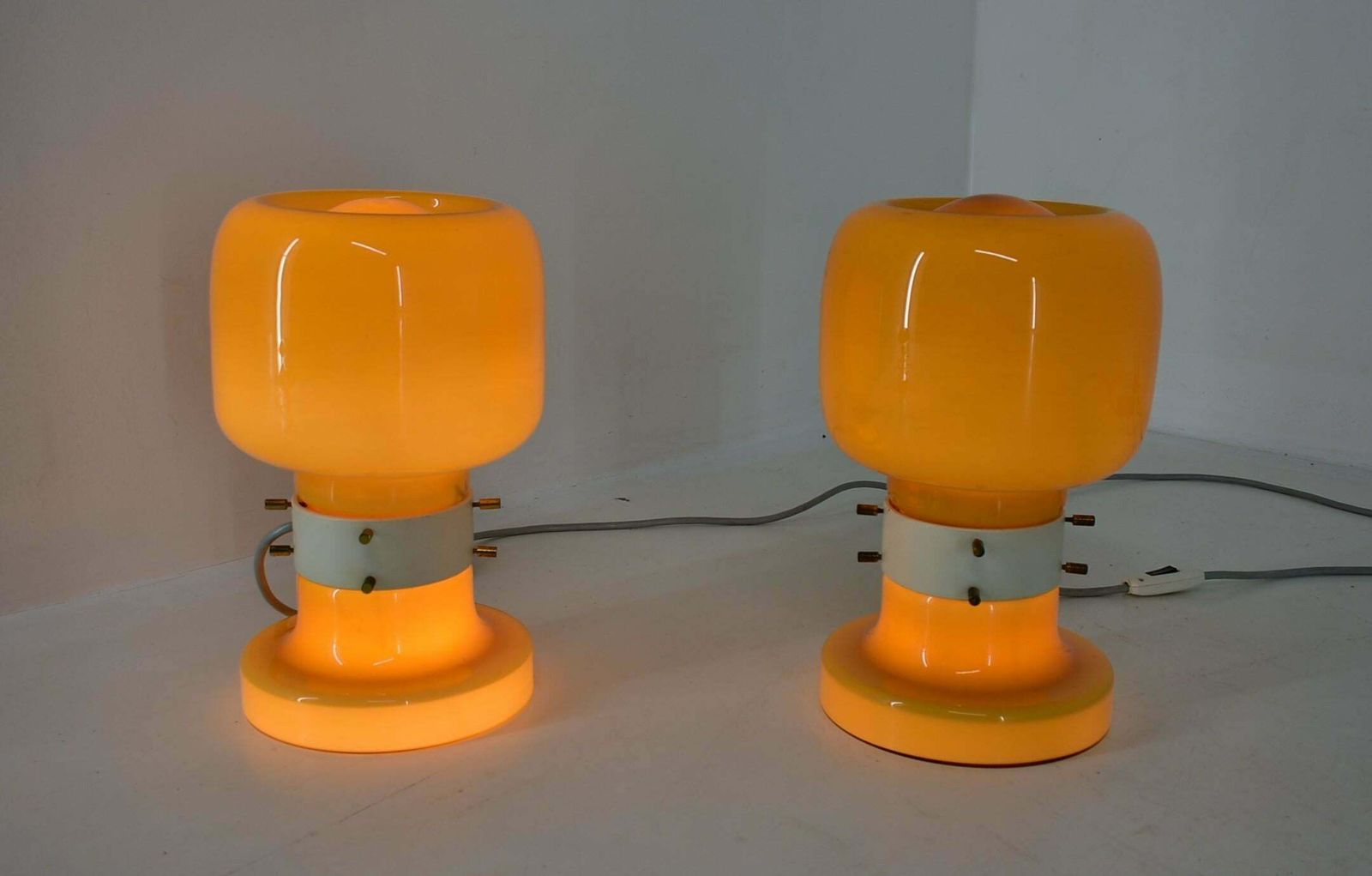 photo vinterior Pair Of Midcentury Table Lamps By Zbyněk Hřivnáč, Equipment Hotel Praha 1960s