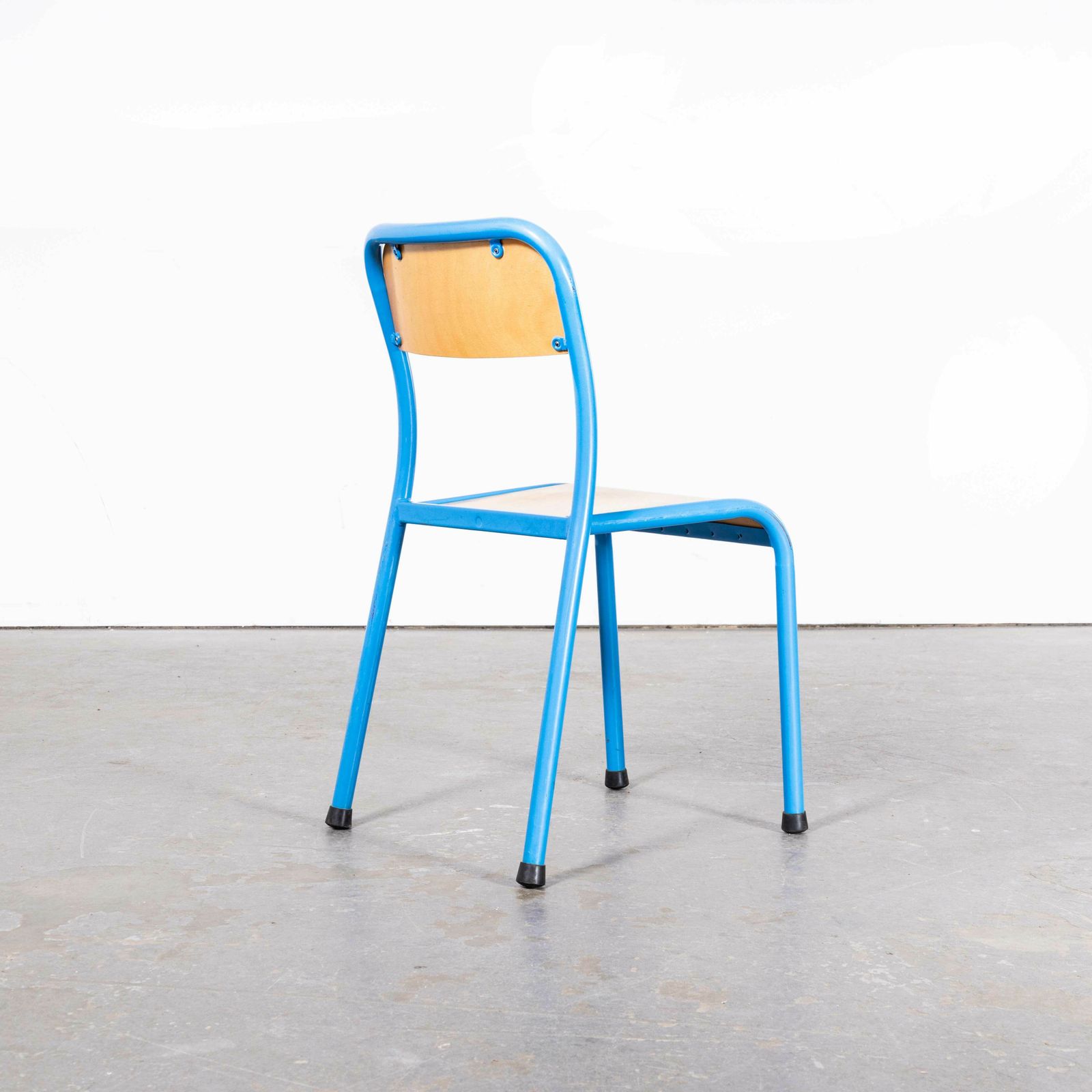 1960’s French Mullca Stacking Children’s Chairs – Set Of Nine photo vinterior