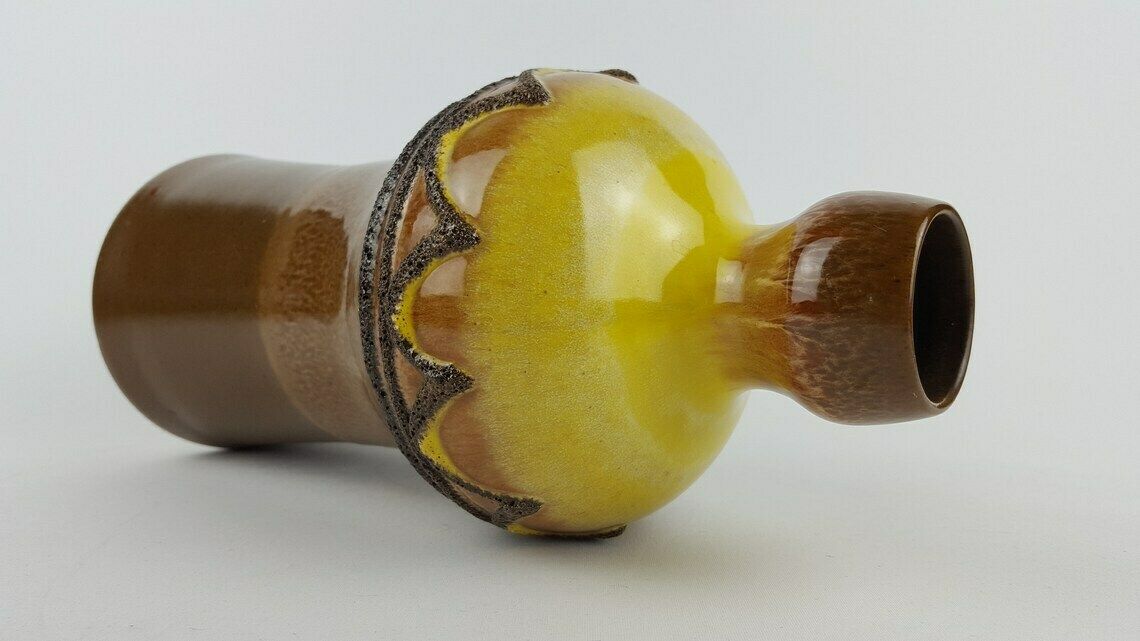 Vintage Bruingele Veb Strehla Vaas, Oost Duits Aardewerk Jaren 60–70 photo Woonaccessoires