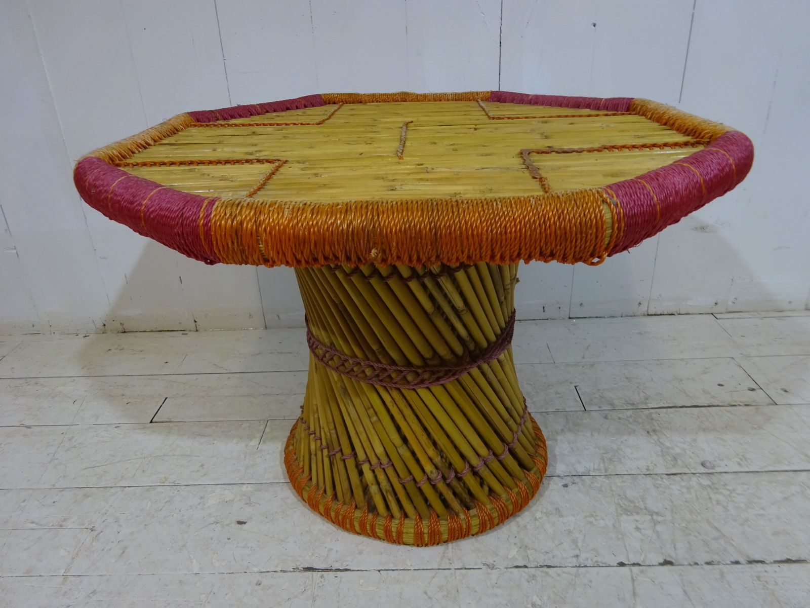 photo furniture 1960's Mid Century Side Table, 1960s