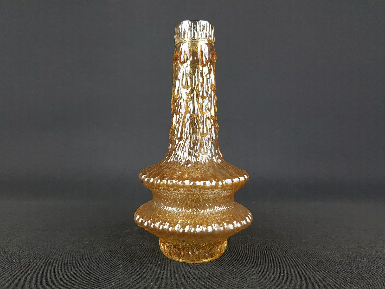 Vintage Unieke Carnival Glass Vaas Met Barnsteen Goudgele Iriserende Glans En Druipende Decoratie, Europees Glas, Jaren 1960–1970