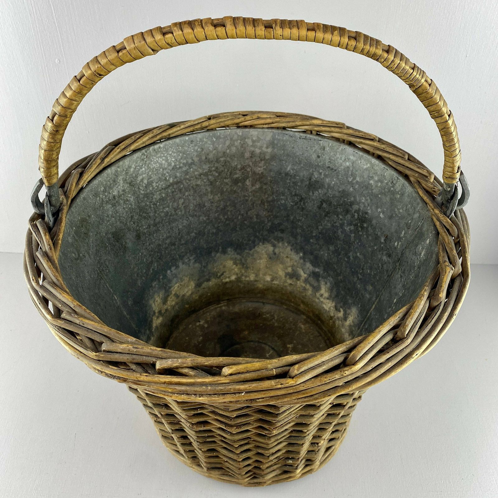 Early 20th Century Zinc Lined Wicker Flower Basket   Florists Basket   Gardenalia photo Home Decor