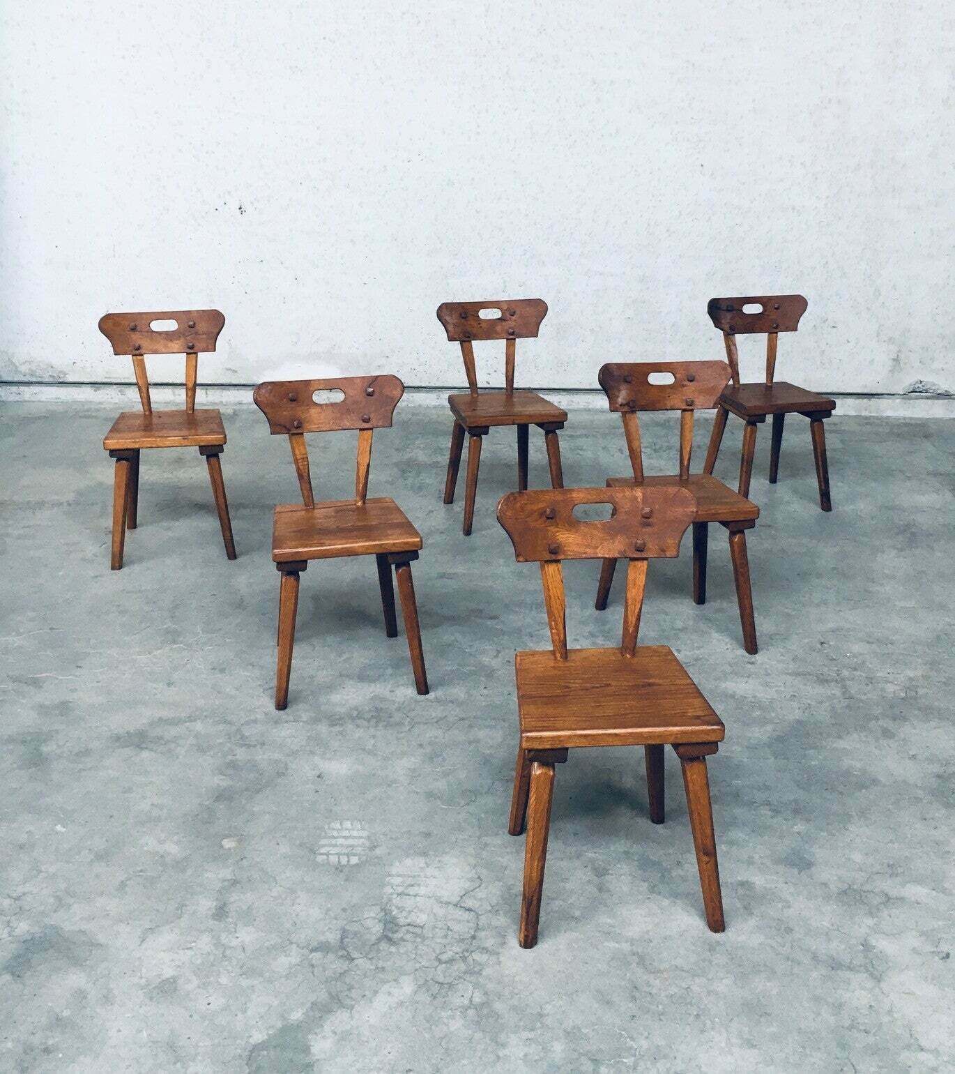 Handgemaakt Volkskunst Rustiek Eiken Eetkamerstoelen Set, Frankrijk, Ca. Jaren 1940 photo 2100.0