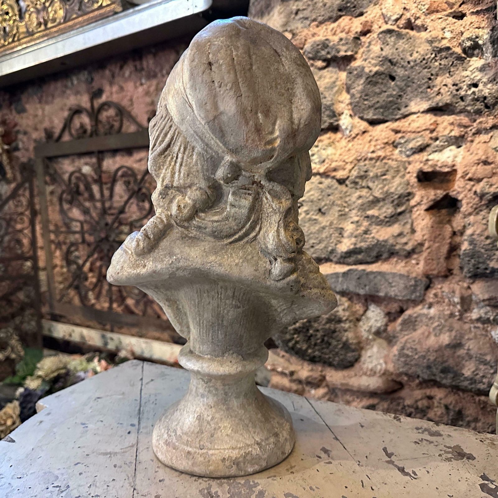 1053.0 1930s Terracotta Sicilian Sculpture Of A Young Girl photo