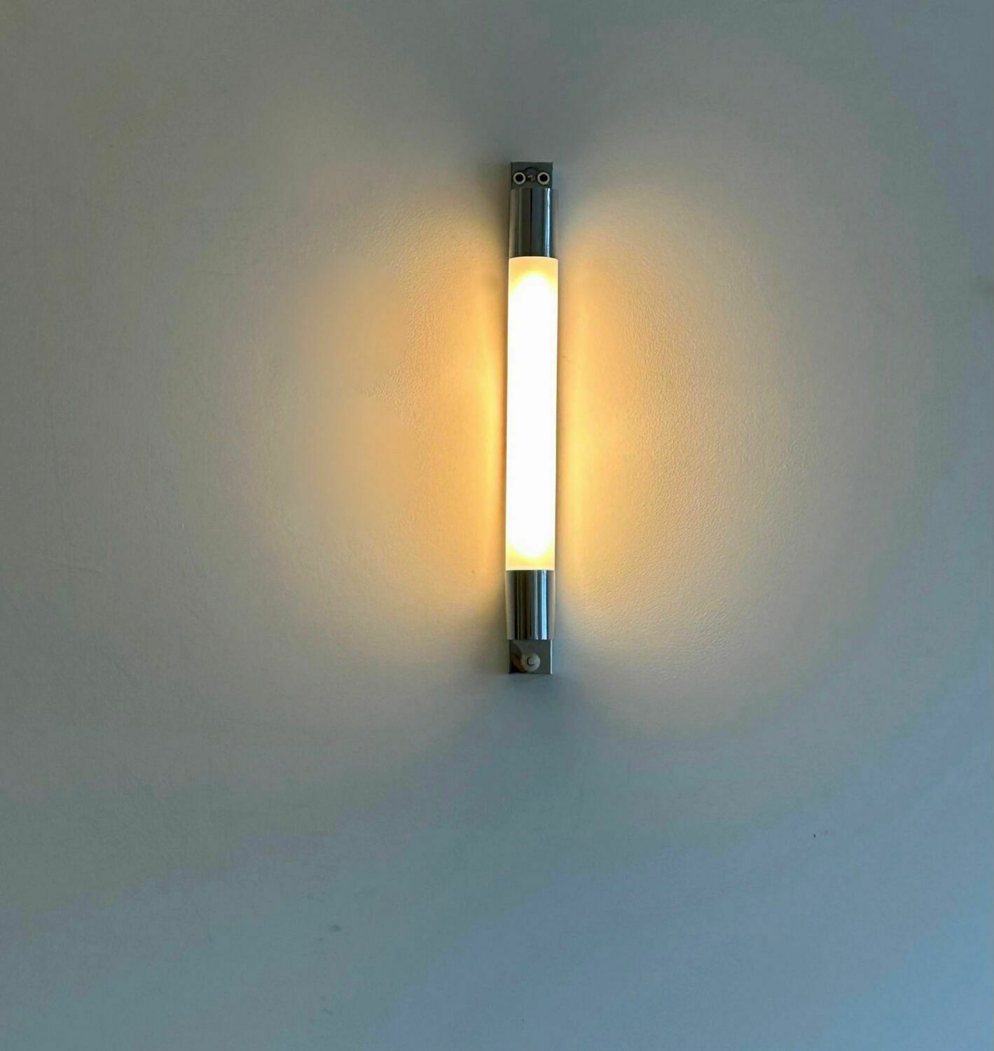 Modernist Wall Lamp Vintage Chromed Metal France 1930 photo vinterior