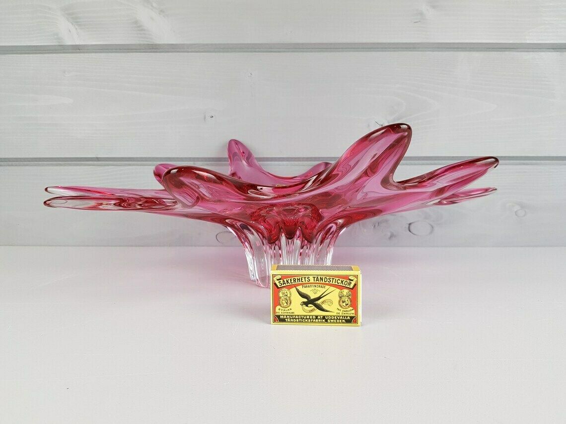 Vintage Chribska Glassworks Bohemian Cased Glass Pink Bowl By Josef Hospodka Czechoslovakia 1970s photo Home Decor