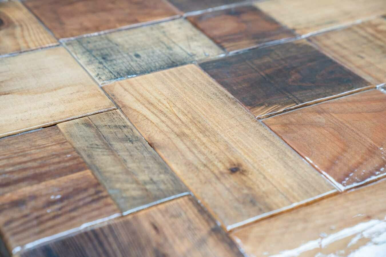 Table Artisanale Produite Par Maxvintage Sas photo furniture