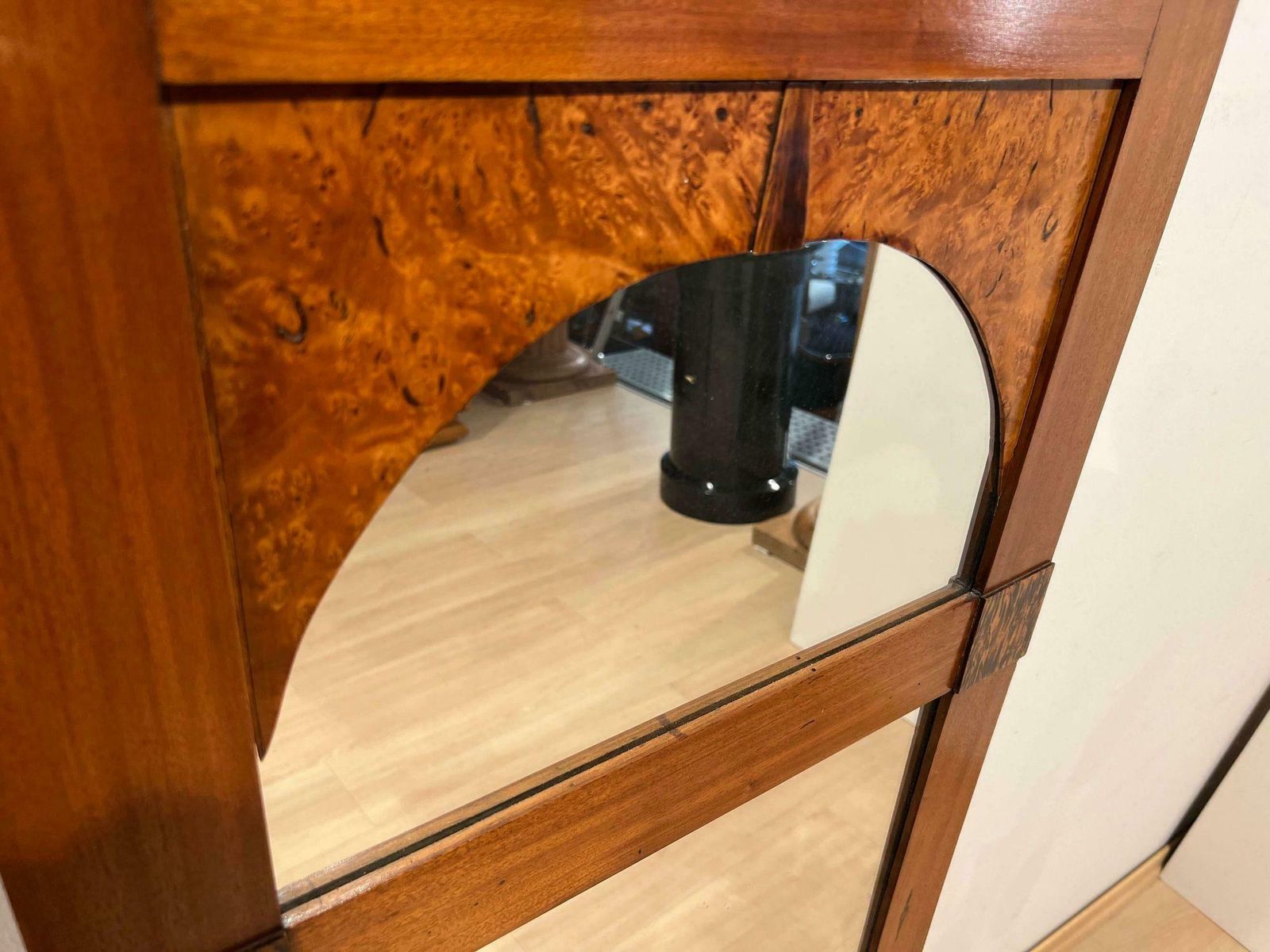 photo furniture Biedermeier Mirror, Mahogany, Birch And Thuja Roots Wood, Austria, Circa 1820