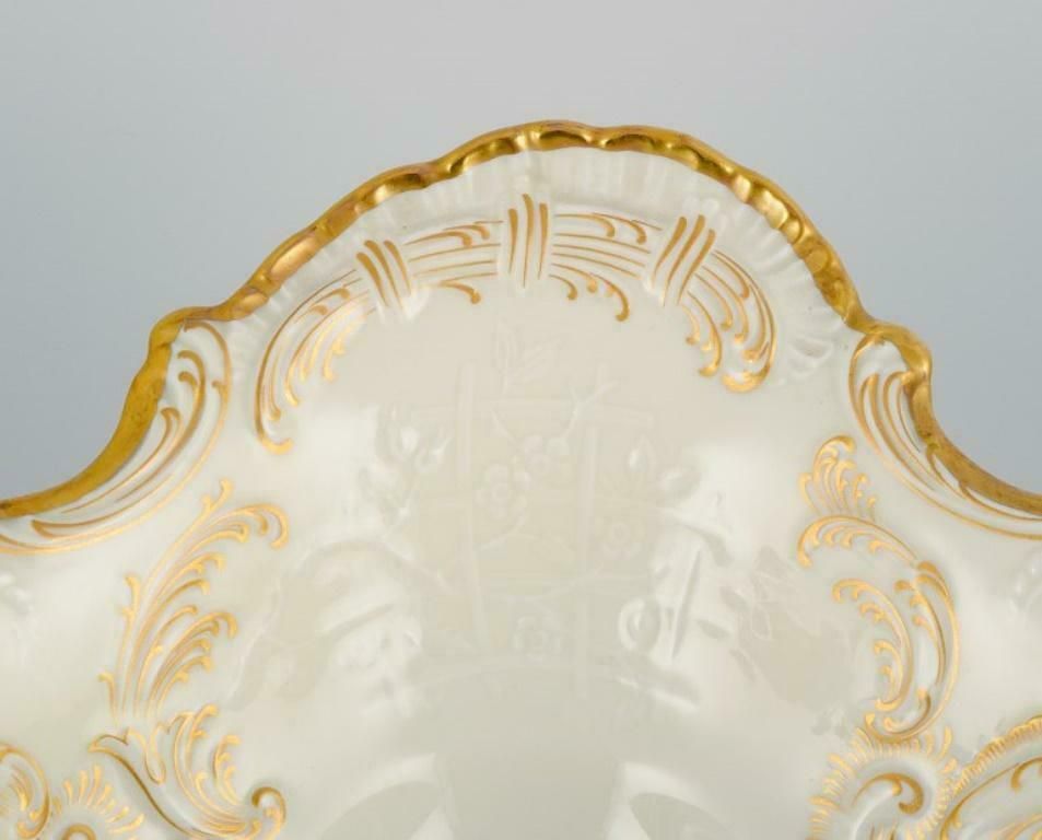 Rosenthal, Germany. "Sanssouci", Large Oval Cream Coloured Bowl photo Home Decor