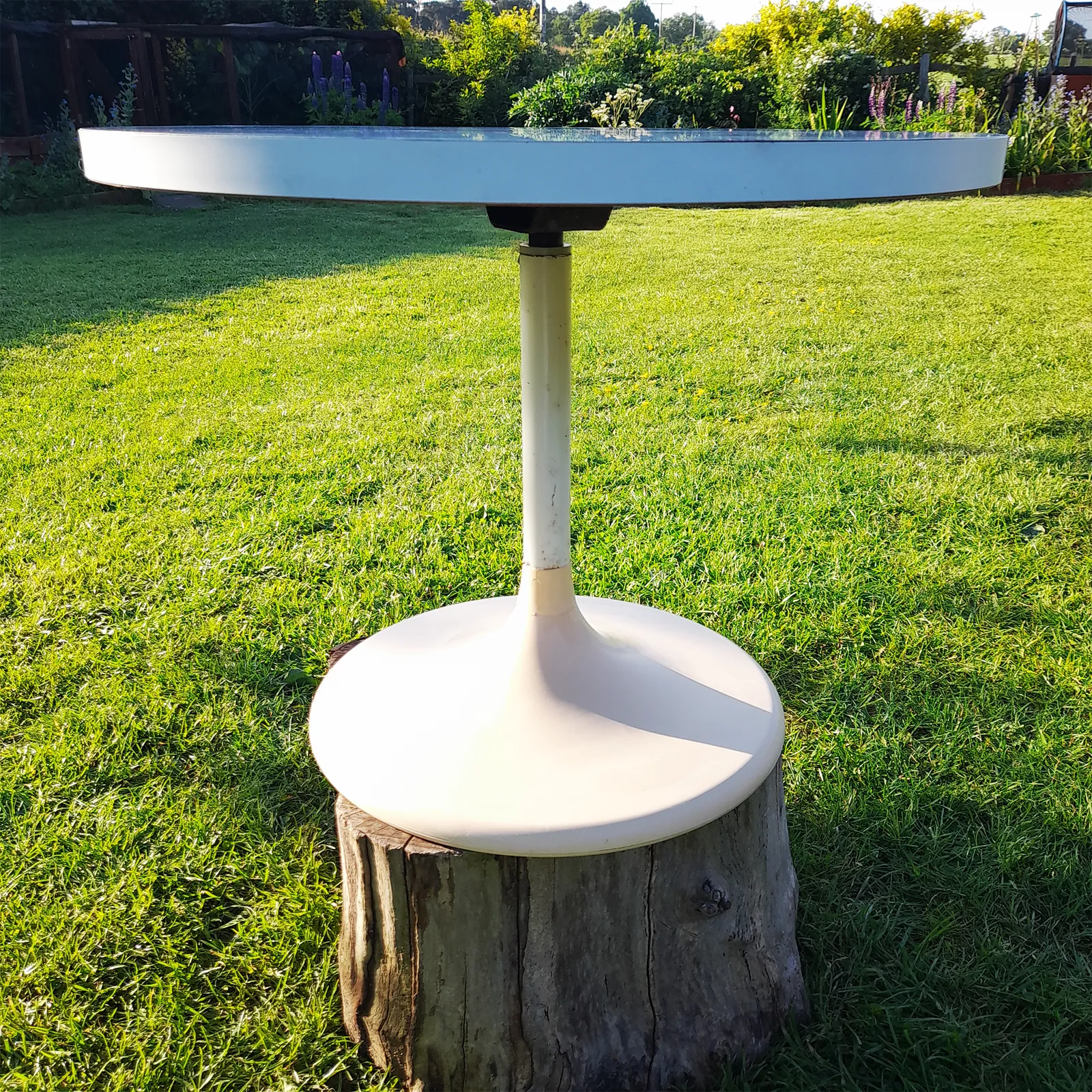 1960's Vintage Lusch Erzeugnis Tulip Table By Joe Colombo / Mid Century Modern Table / Coffee Table / End Table photo for sale
