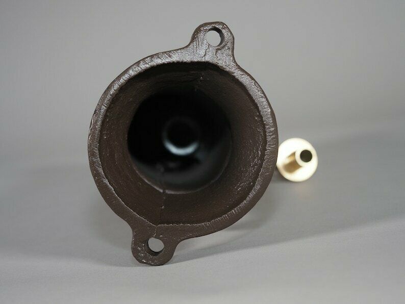 photo for sale Water Column Water Pump Cast Iron Garden Fountain Antique H. 30 Cm