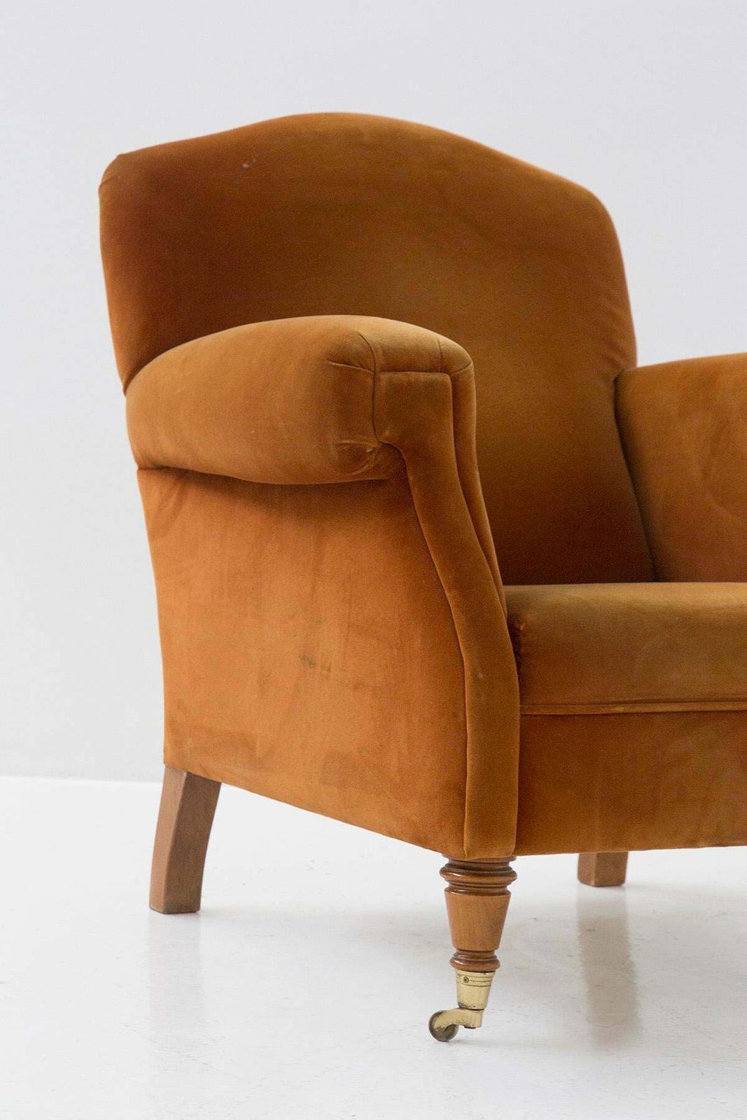 Couple Of Brown Velvet English Style Armchairs photo vinterior