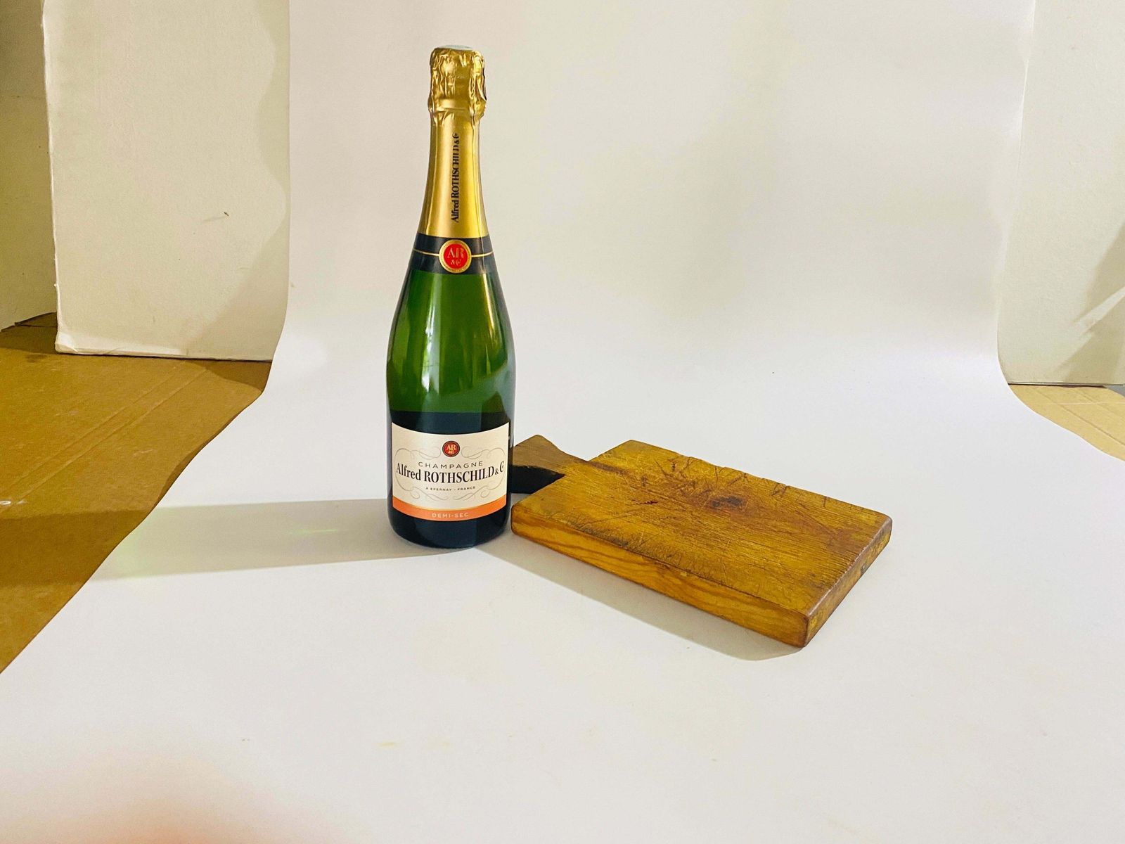 Wooden Chopping Or Cutting Board Old Patina, Brown Colour, French 20th Century photo vinterior