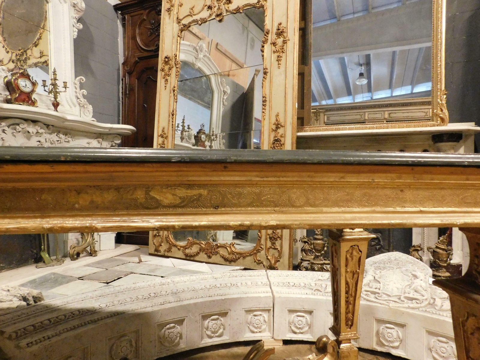Antique Table Console In Lacquered And Gilded Wood, First Half Of The 18th Centu photo 6493.0