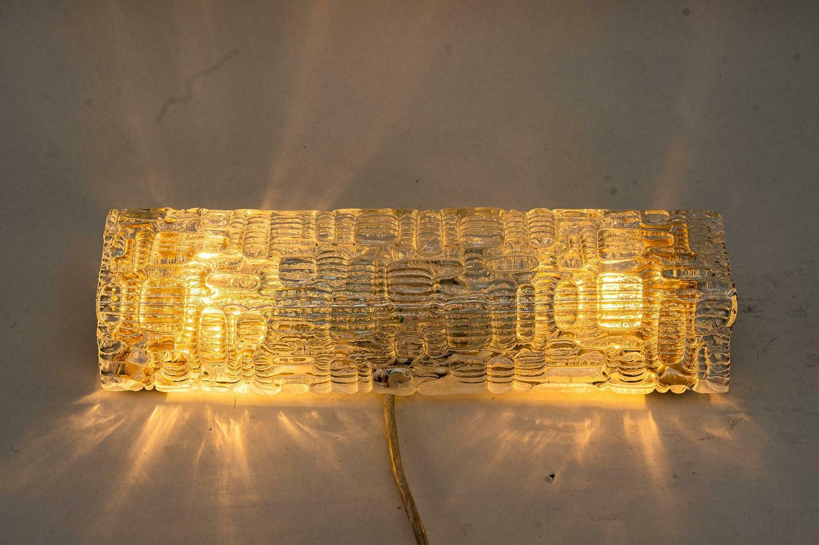 J.T.Kalmar Wall Lamp With Structure Glass Shade Vienna, Around 1950s photo vinterior