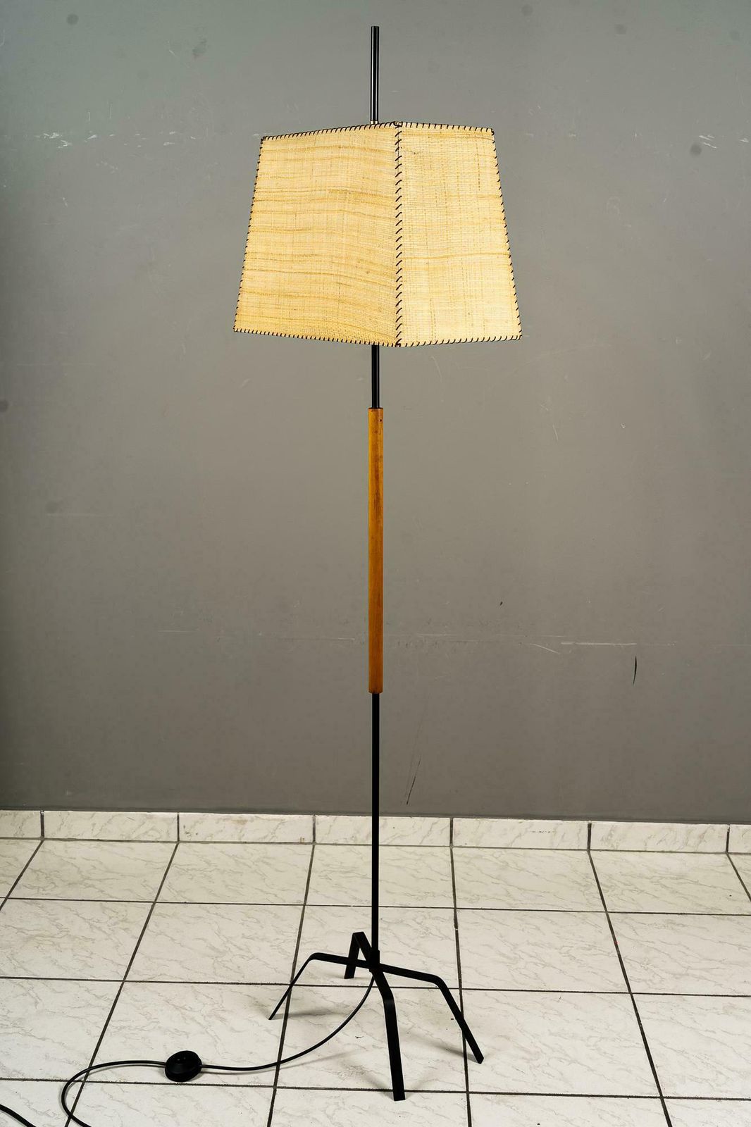 photo vinterior Rare J.T.Kalmar Floor Lamp With Original Shade Vienna Around 1950s