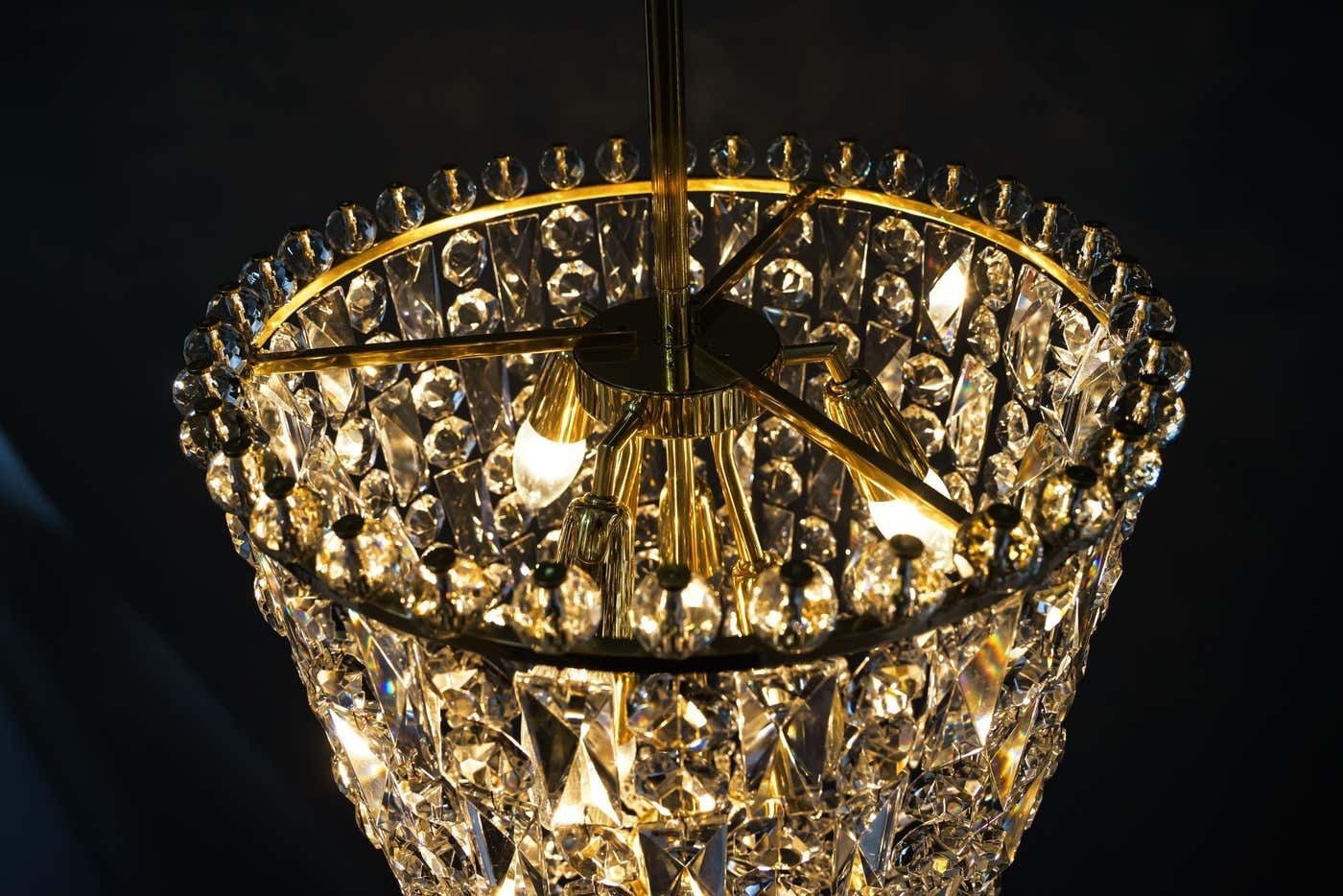 3329.0 Big Bakalowits Crystal Chandelier Vienna Around 1950s photo
