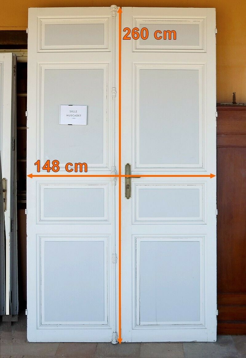 photo furniture Important Castle Double Door – 1900