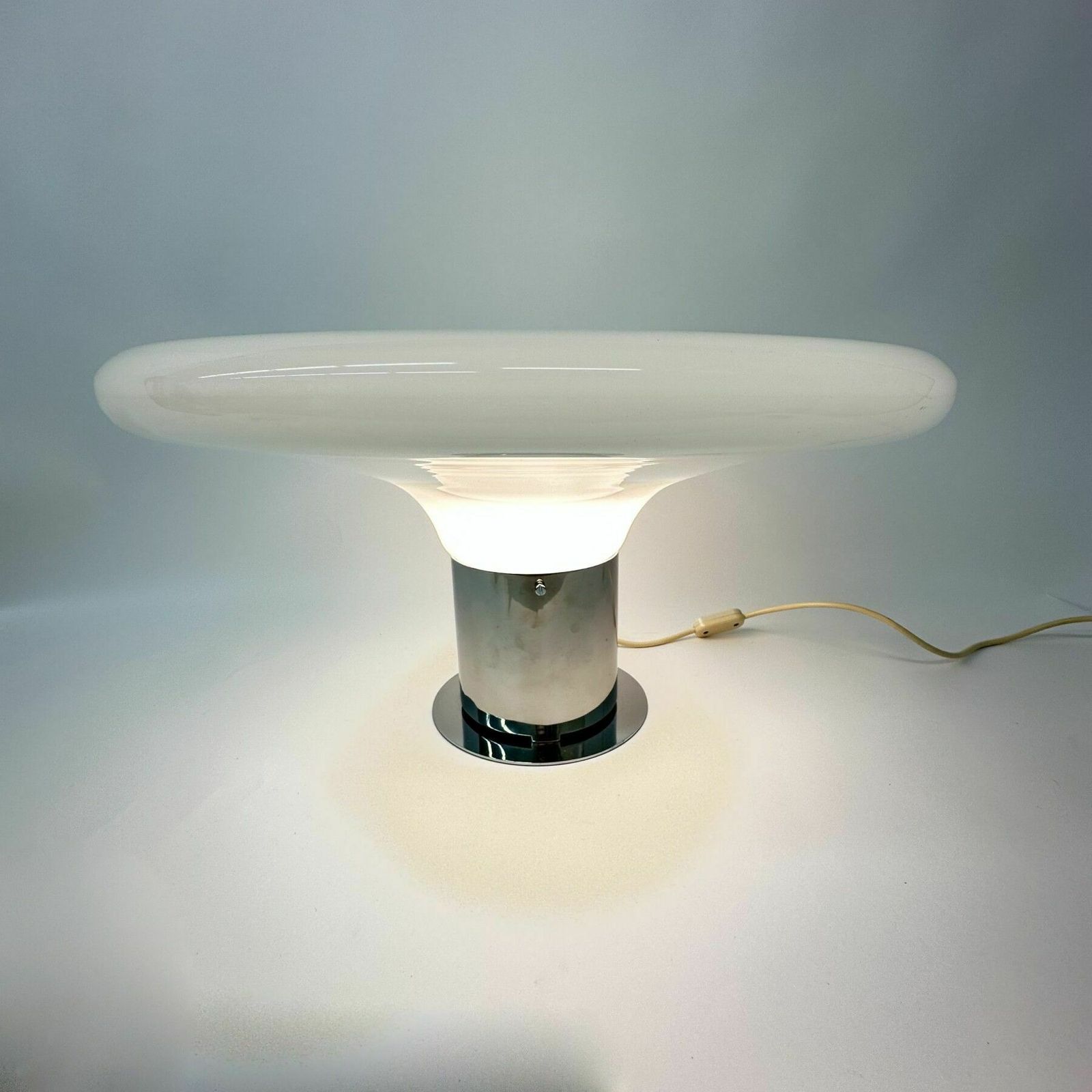 Grote Glazen Tafellamp – Ufo Space Age Italiaans Design, Jaren 1970 photo furniture